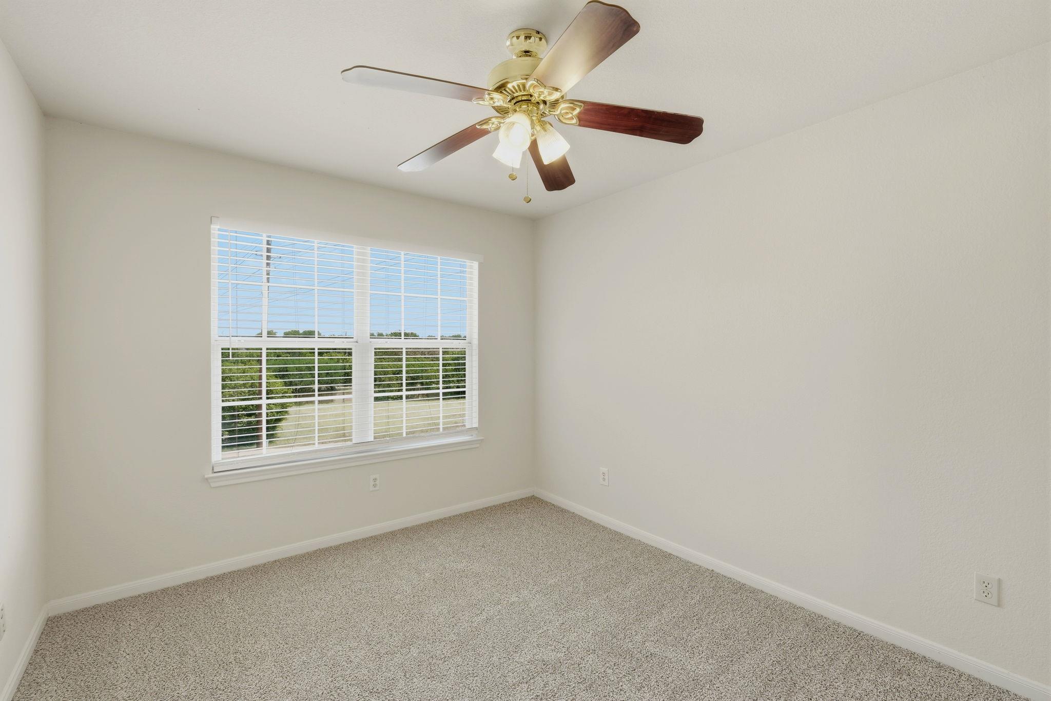 2033 Creole Dr Property Photo 9