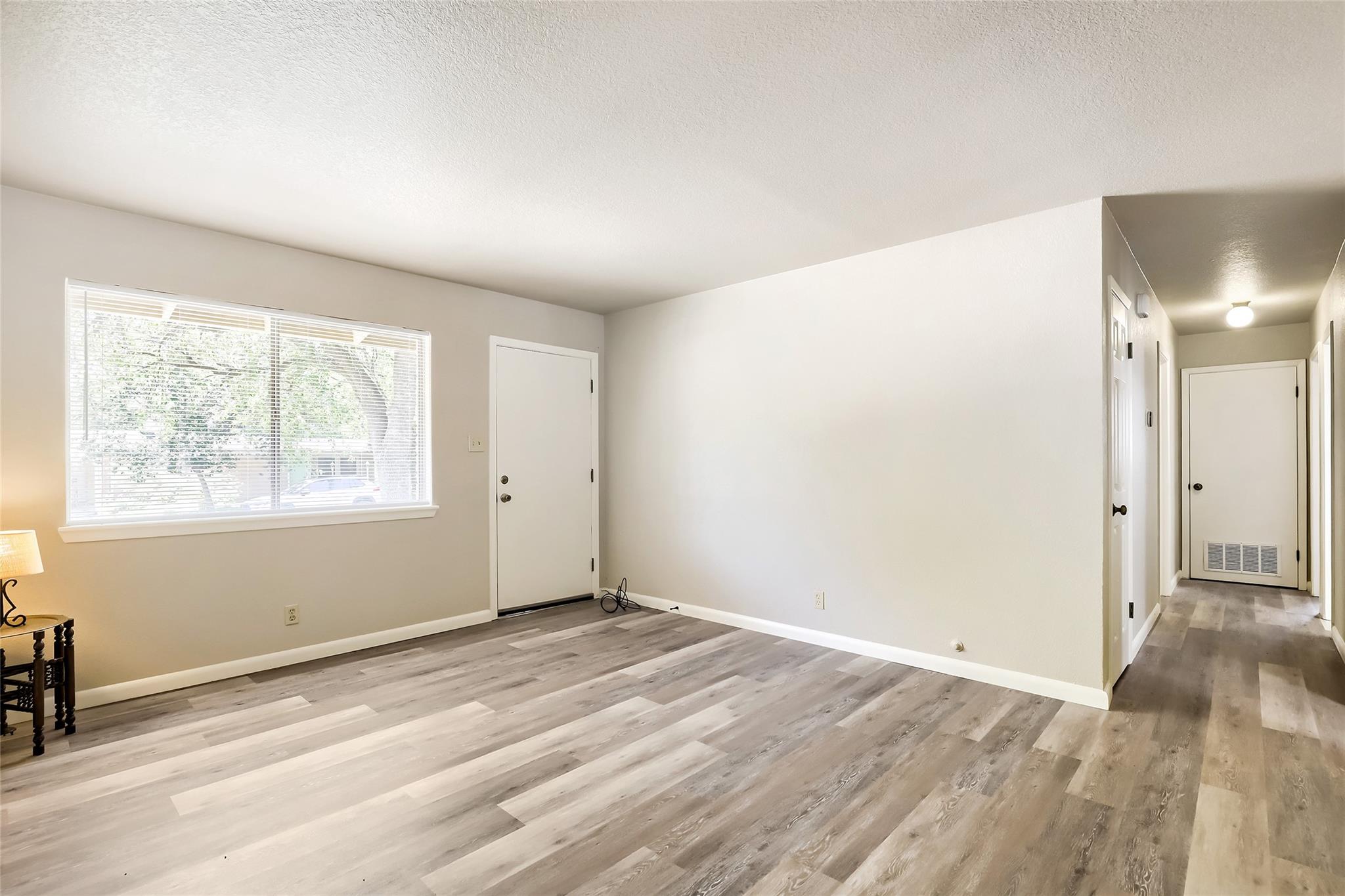 8518 Brookfield Dr Property Photo 7
