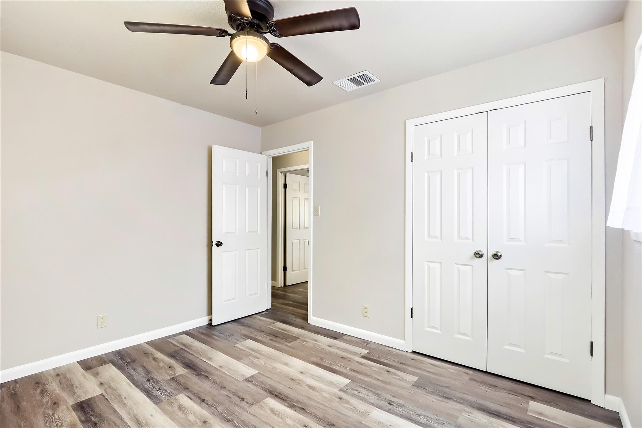 8518 Brookfield Dr Property Photo 20