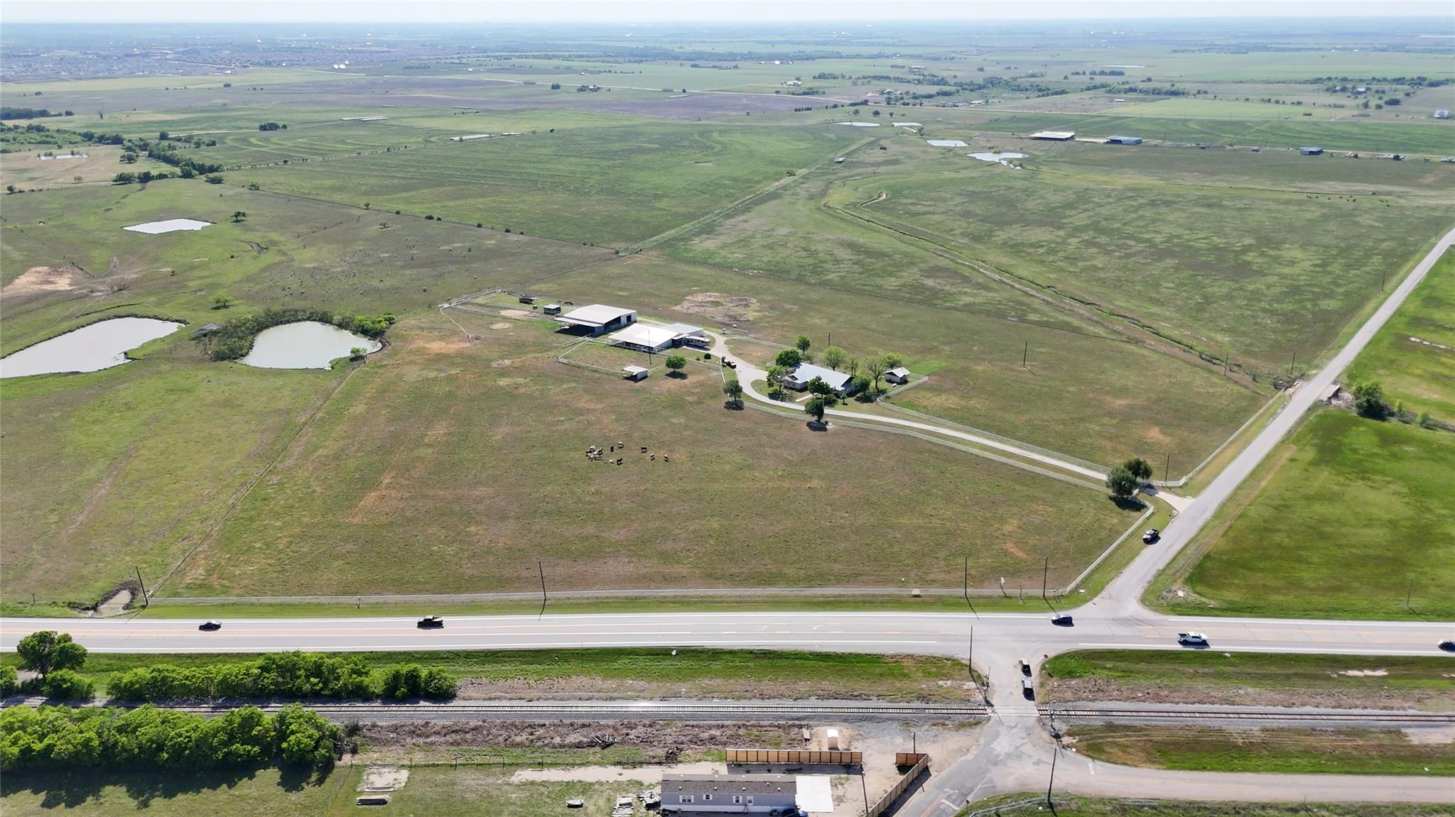 111 Lund Rd Property Photo 4