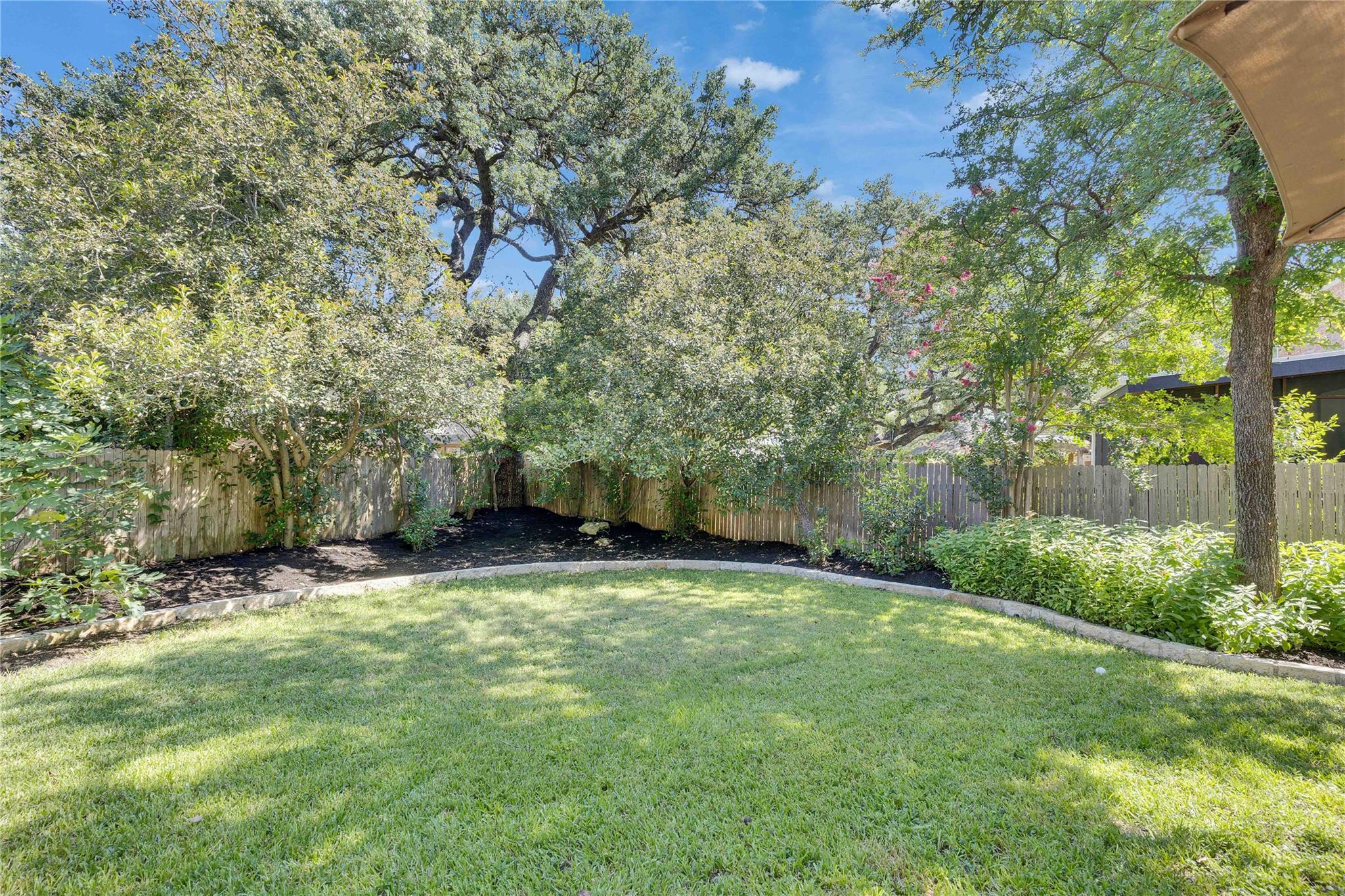 6500 Walebridge Ln Property Photo 36