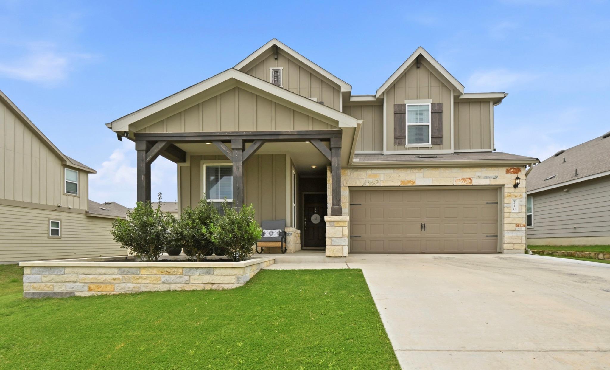 210 Purple Heart Dr Property Photo 1