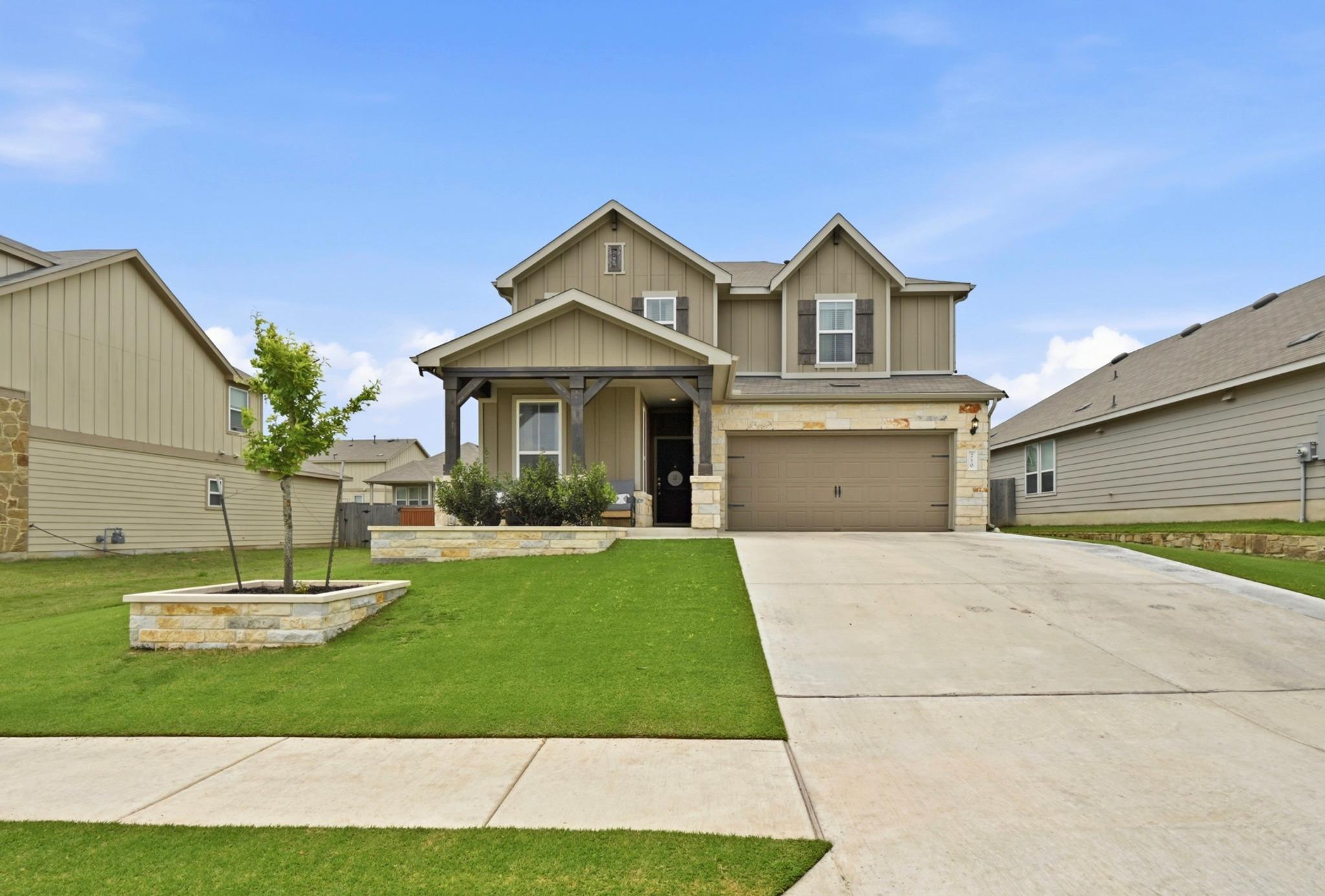 210 Purple Heart Dr Property Photo 3