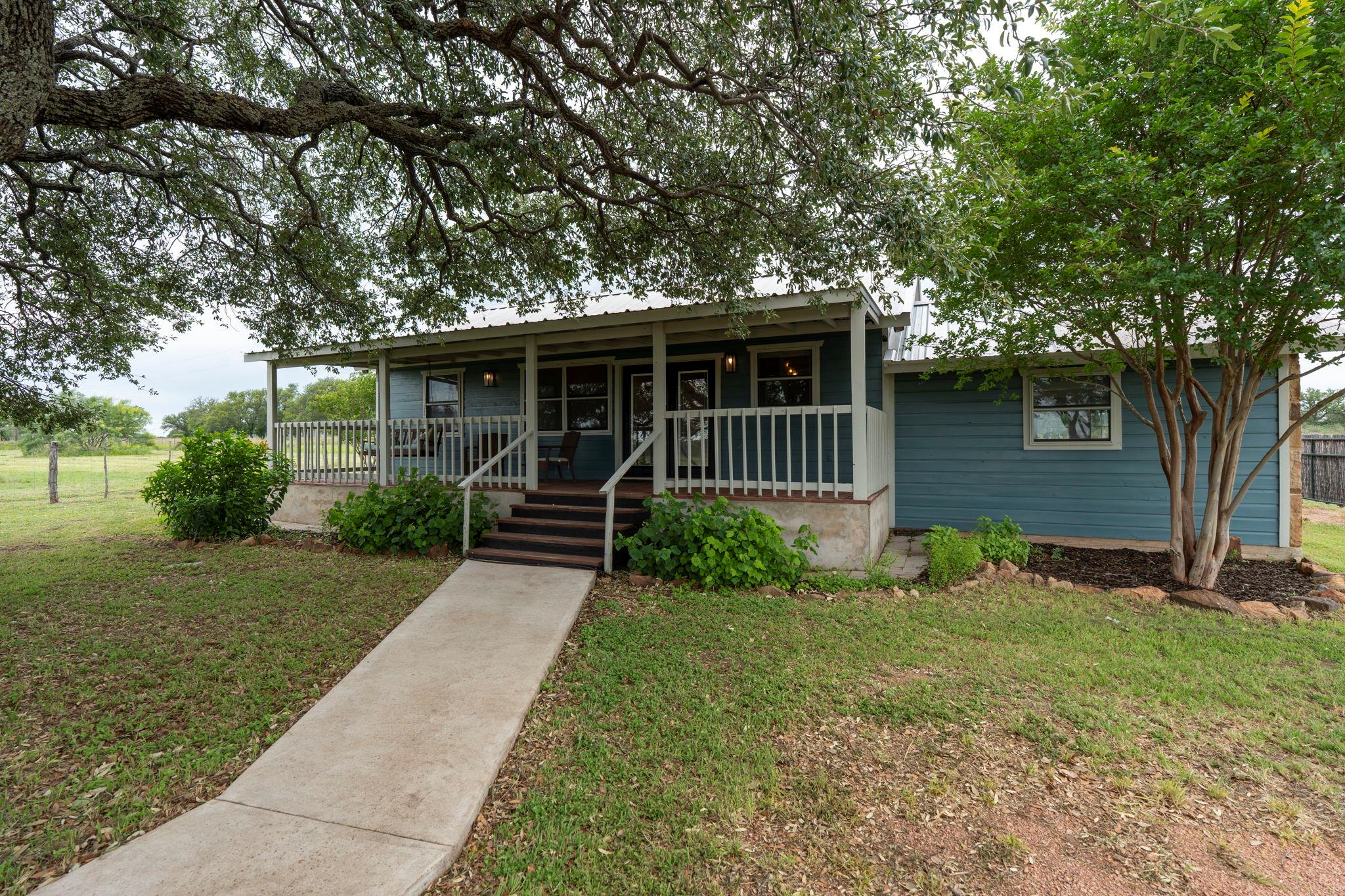 225 Ischar Ln