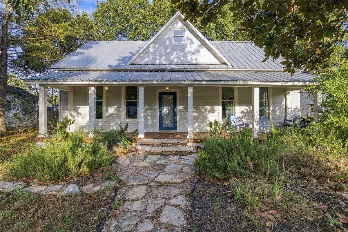 503 Wilkes St Property Photo 6