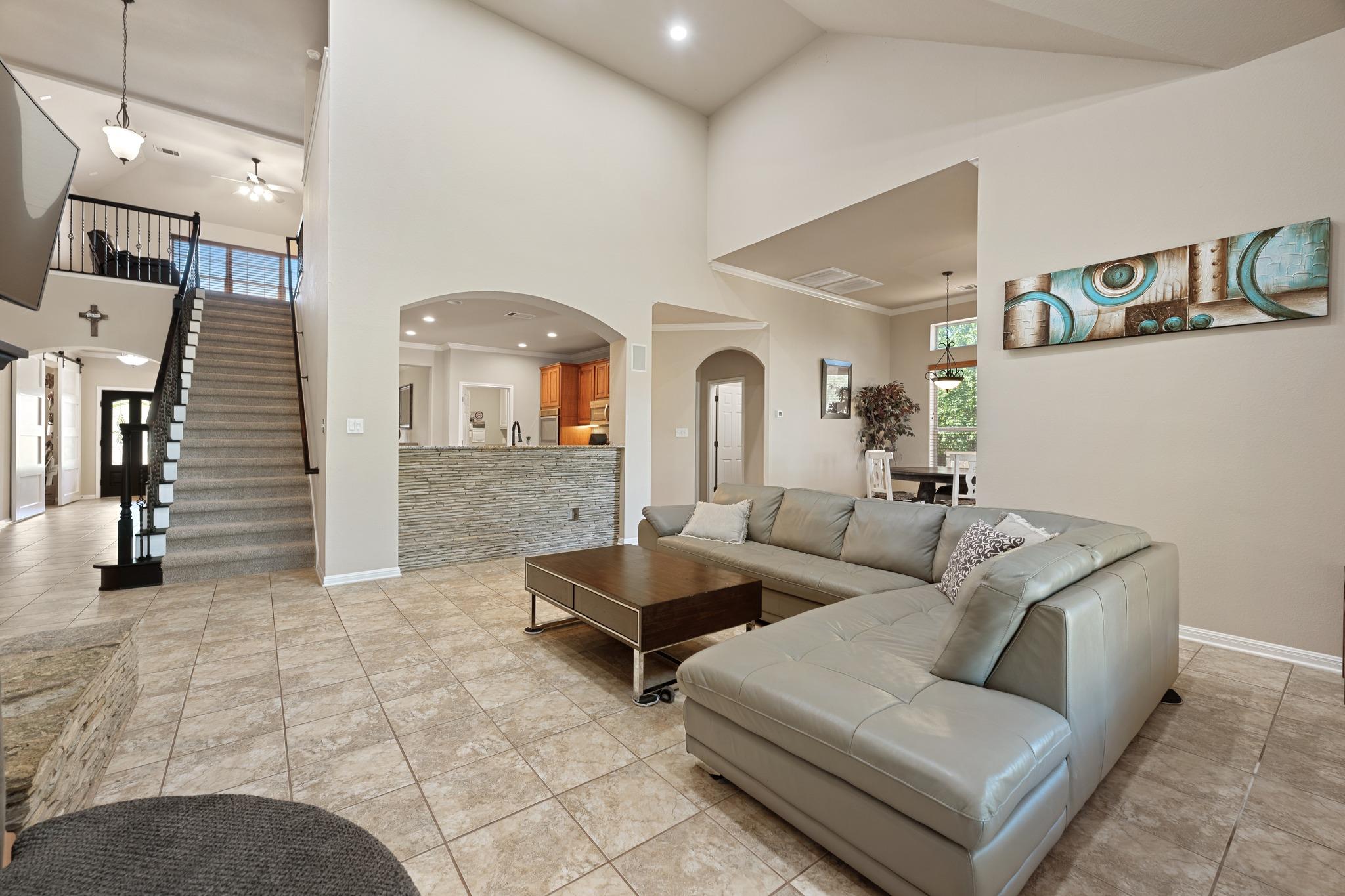 22140 Rose Grass Ln Property Photo 9