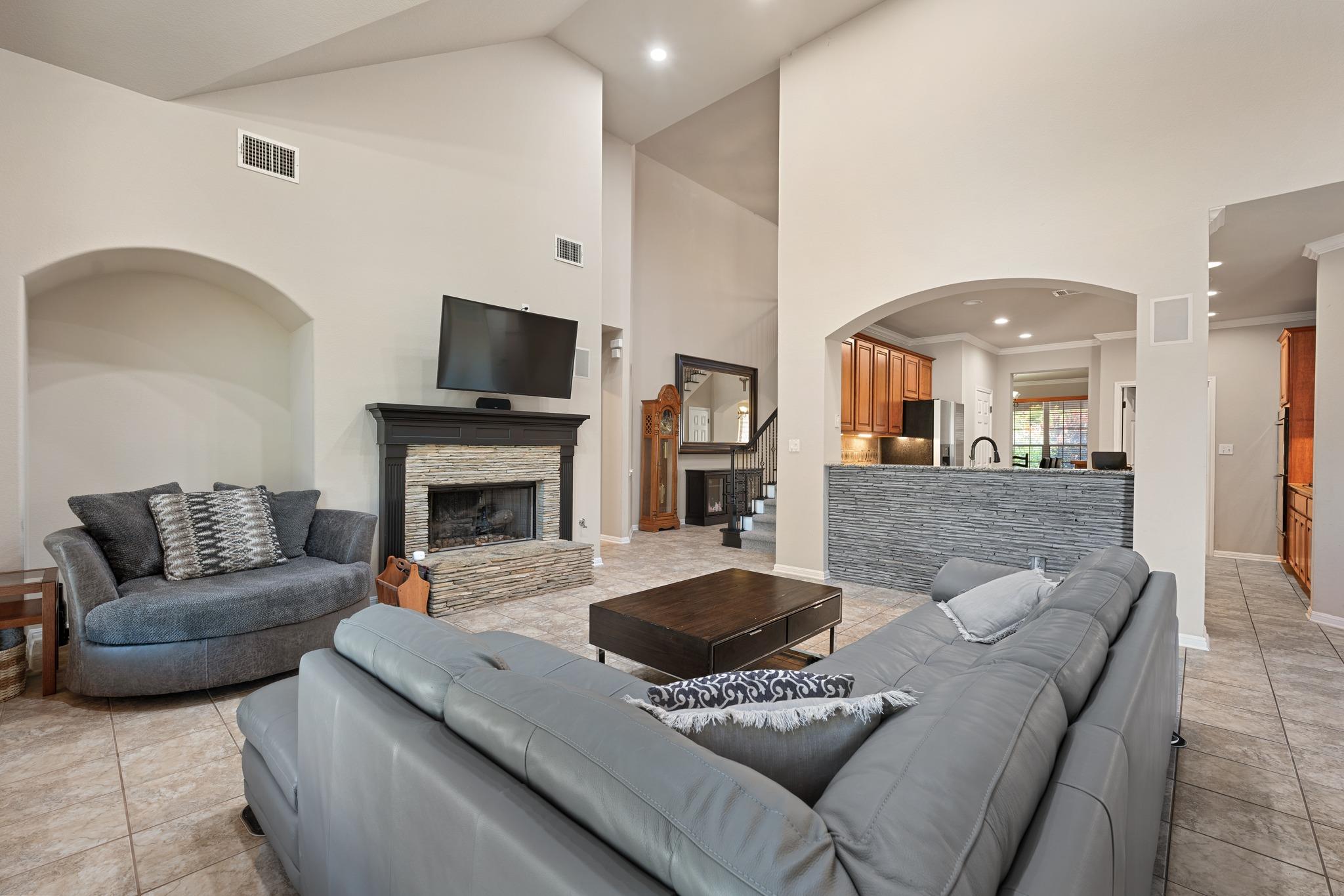 22140 Rose Grass Ln Property Photo 12