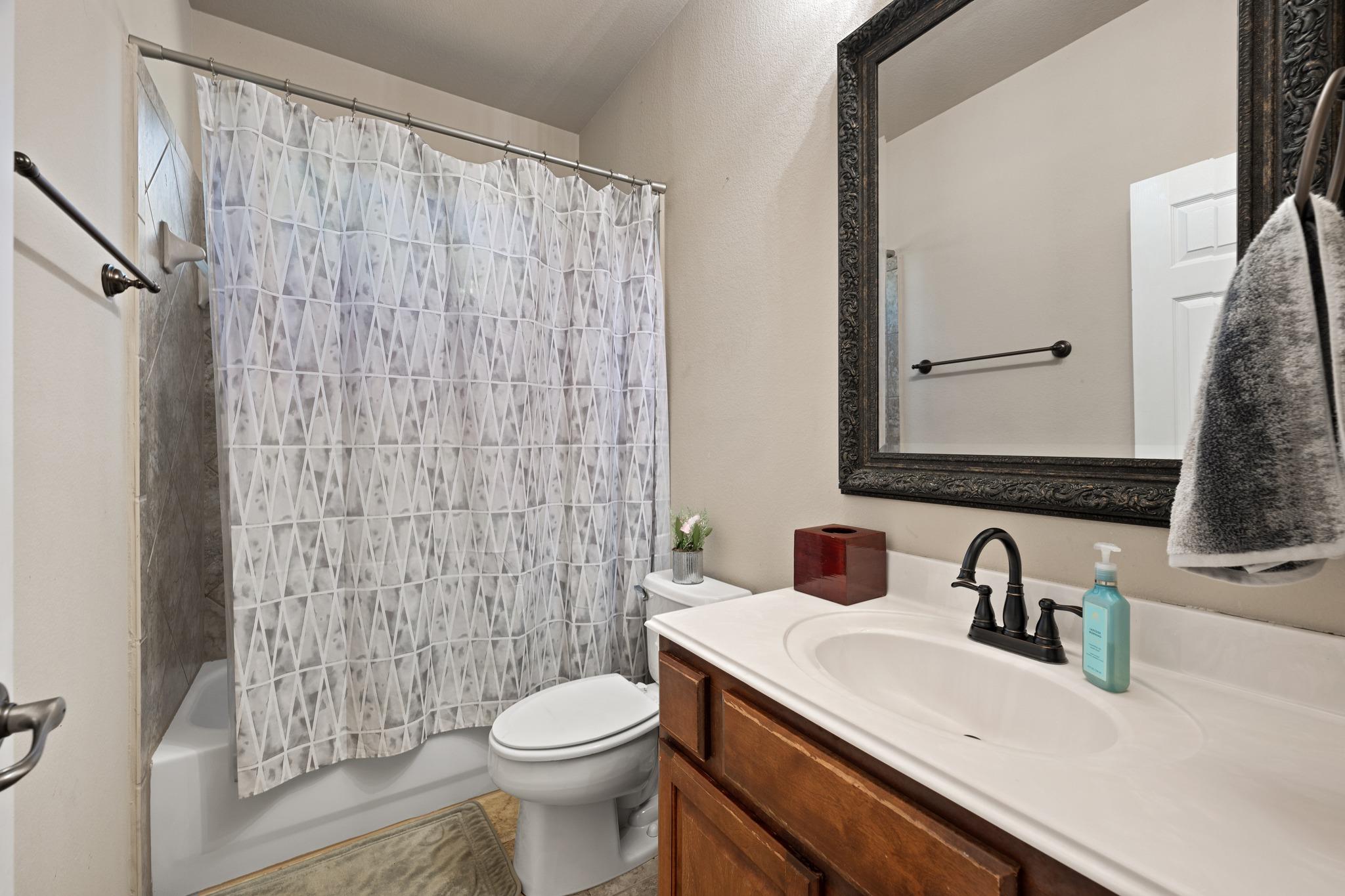 22140 Rose Grass Ln Property Photo 22