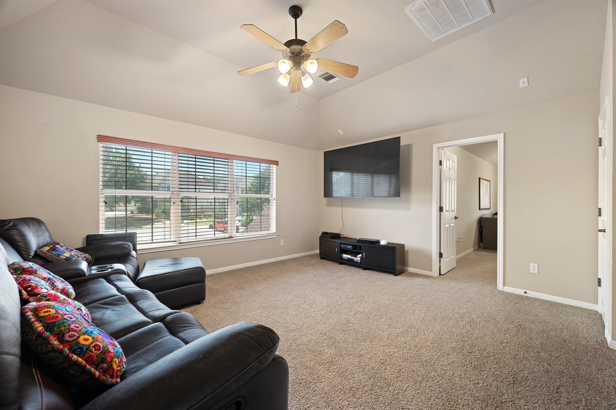 22140 Rose Grass Ln Property Photo 25