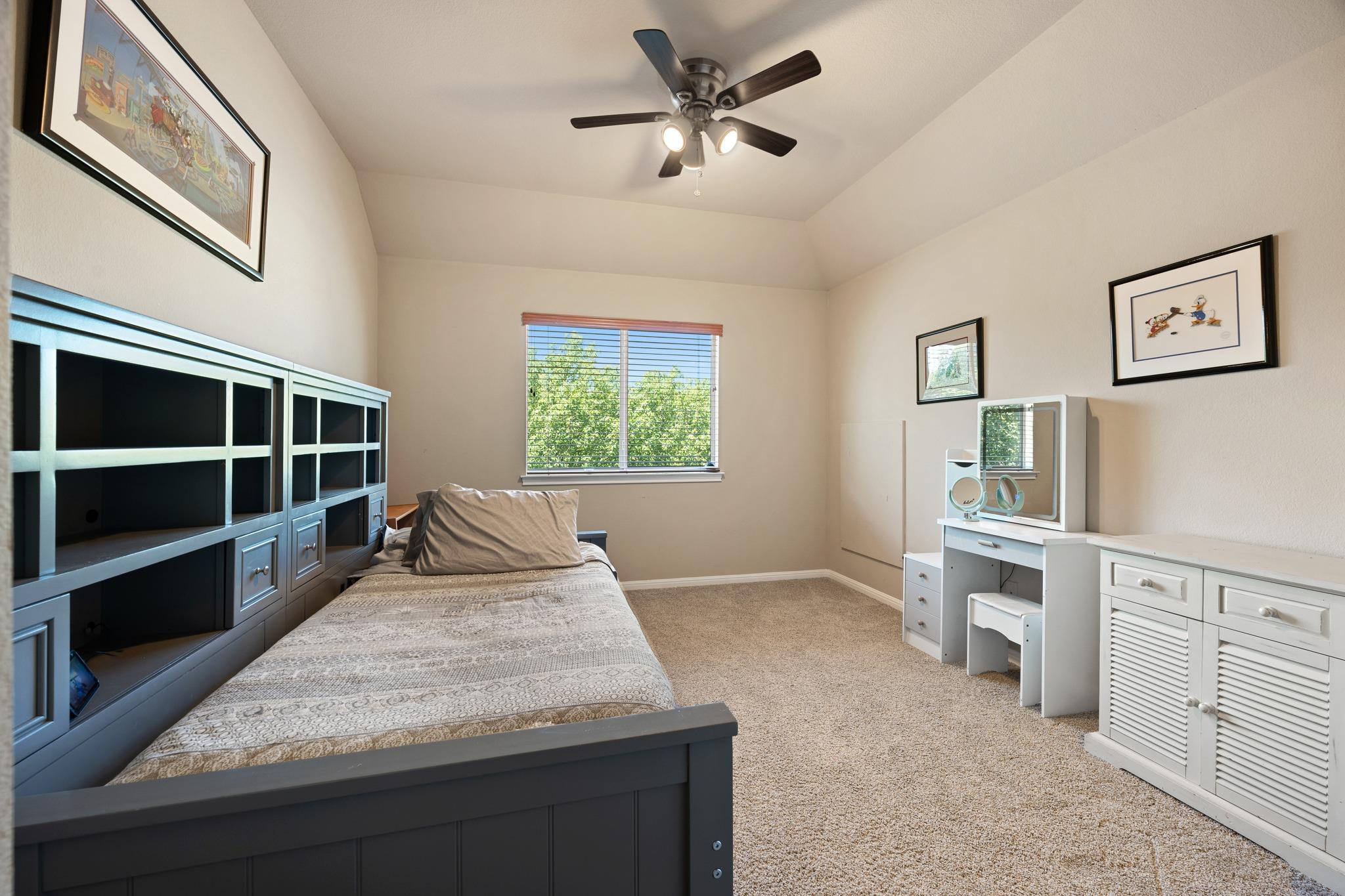 22140 Rose Grass Ln Property Photo 27