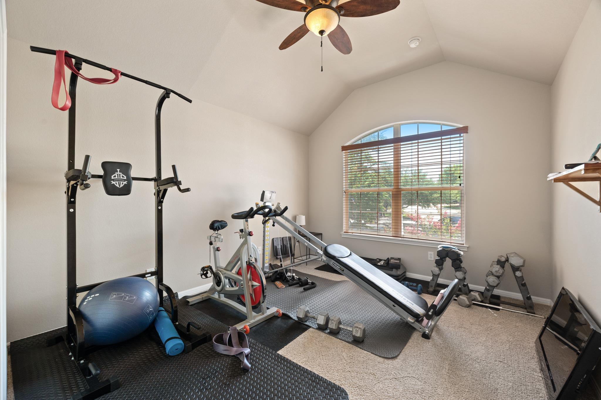 22140 Rose Grass Ln Property Photo 32