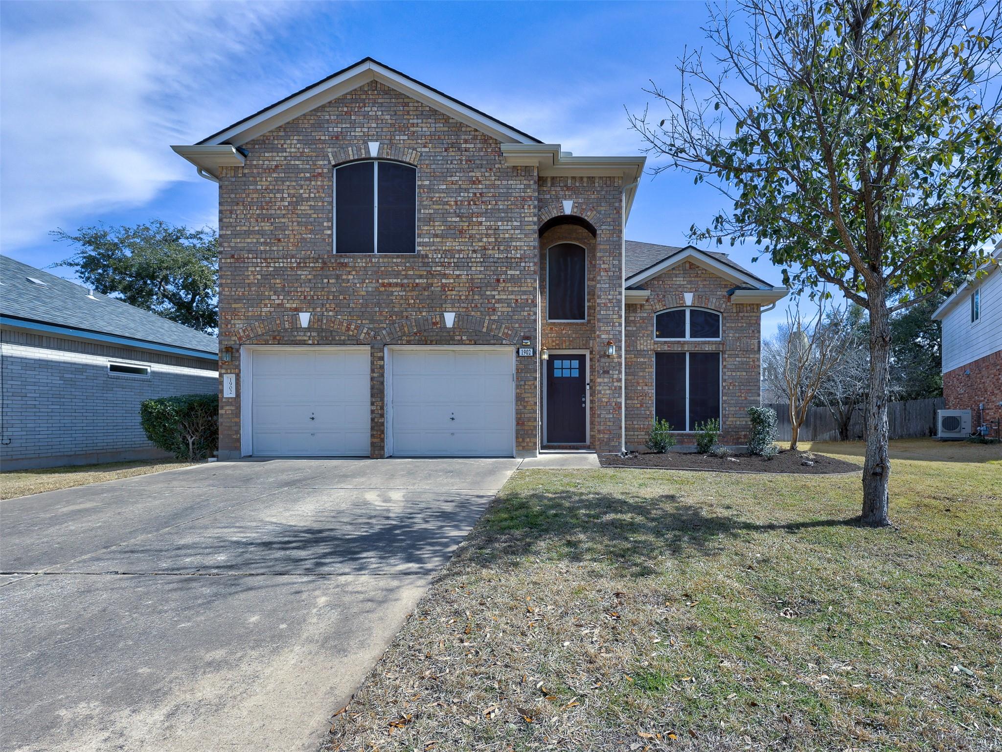 1902 Barnett Dr. Property Photo 1