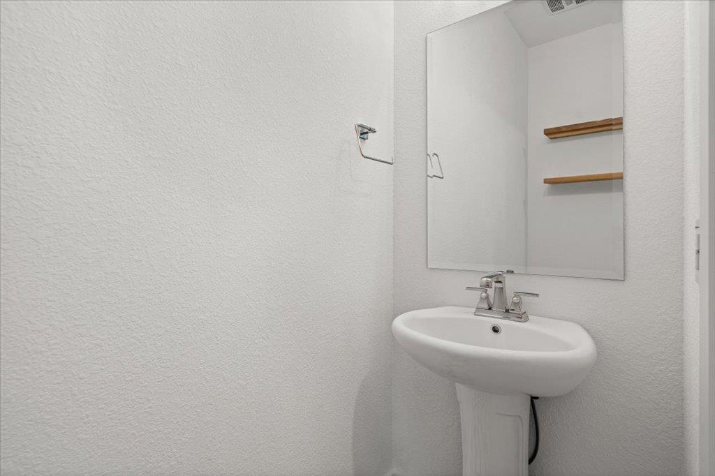 9704 Boathouse Dr Property Photo 13