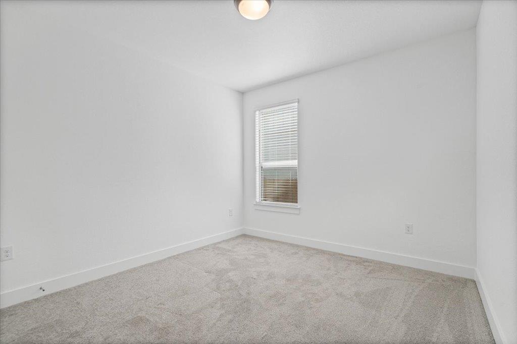 9704 Boathouse Dr Property Photo 16