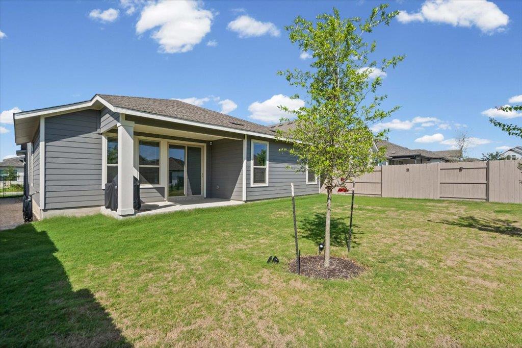 9704 Boathouse Dr Property Photo 18