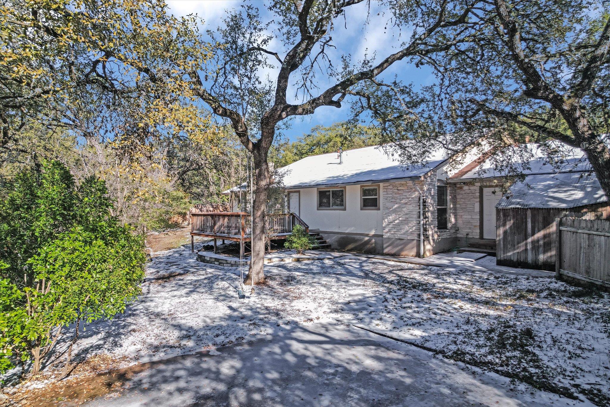 3207 Eanes Cir #b Property Photo 8