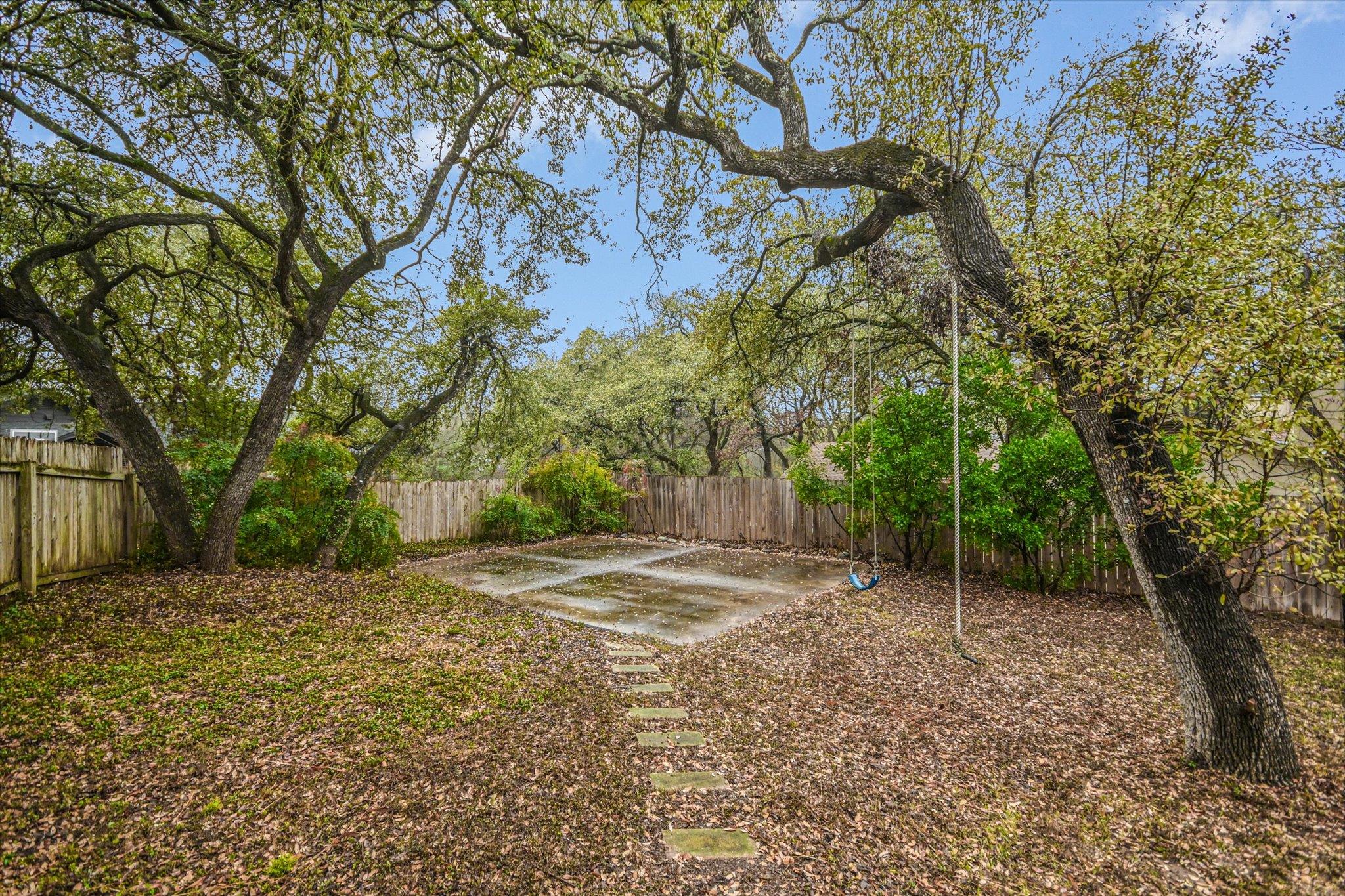 3207 Eanes Cir #b Property Photo 11