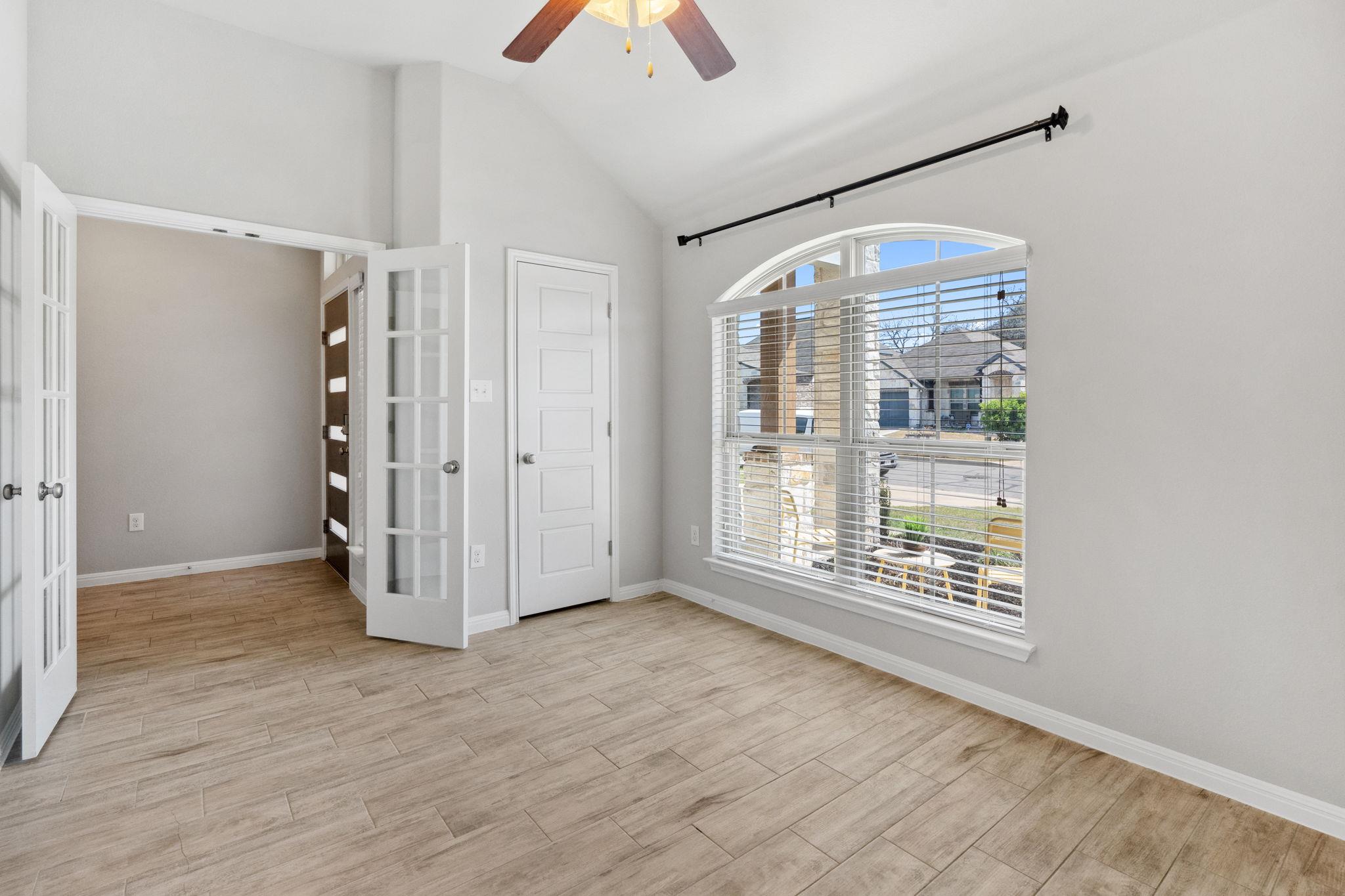 1912 Garretts Way Property Photo 25
