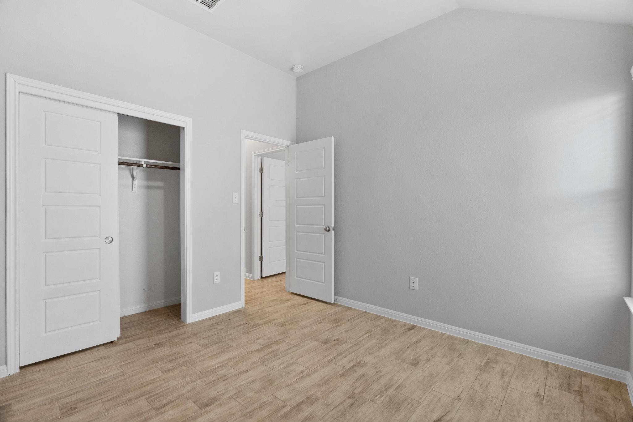 1912 Garretts Way Property Photo 26