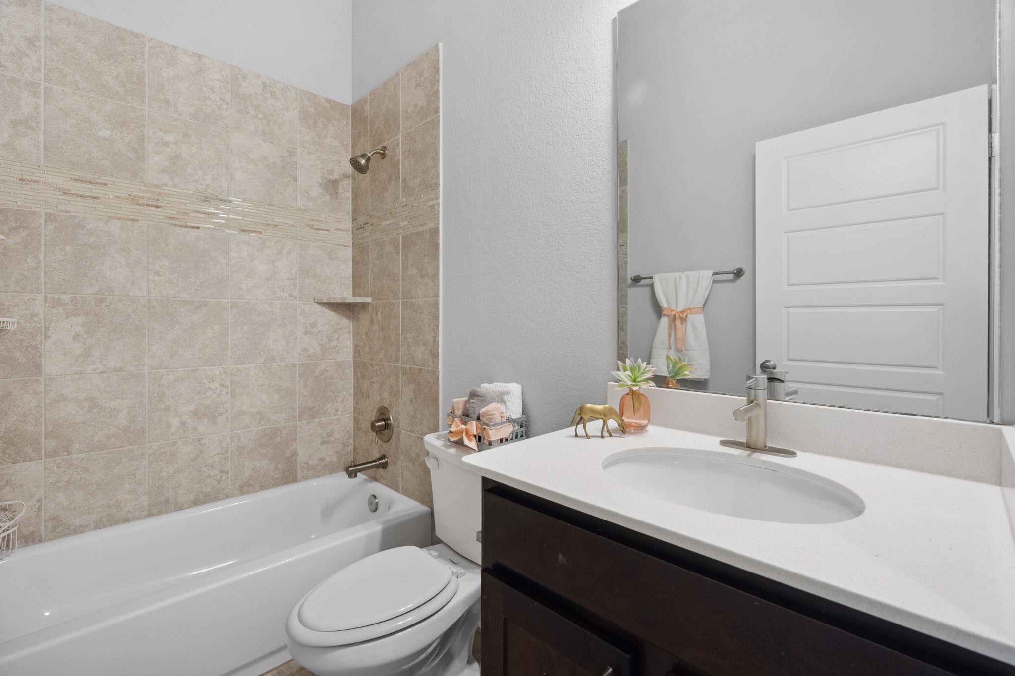 1912 Garretts Way Property Photo 30