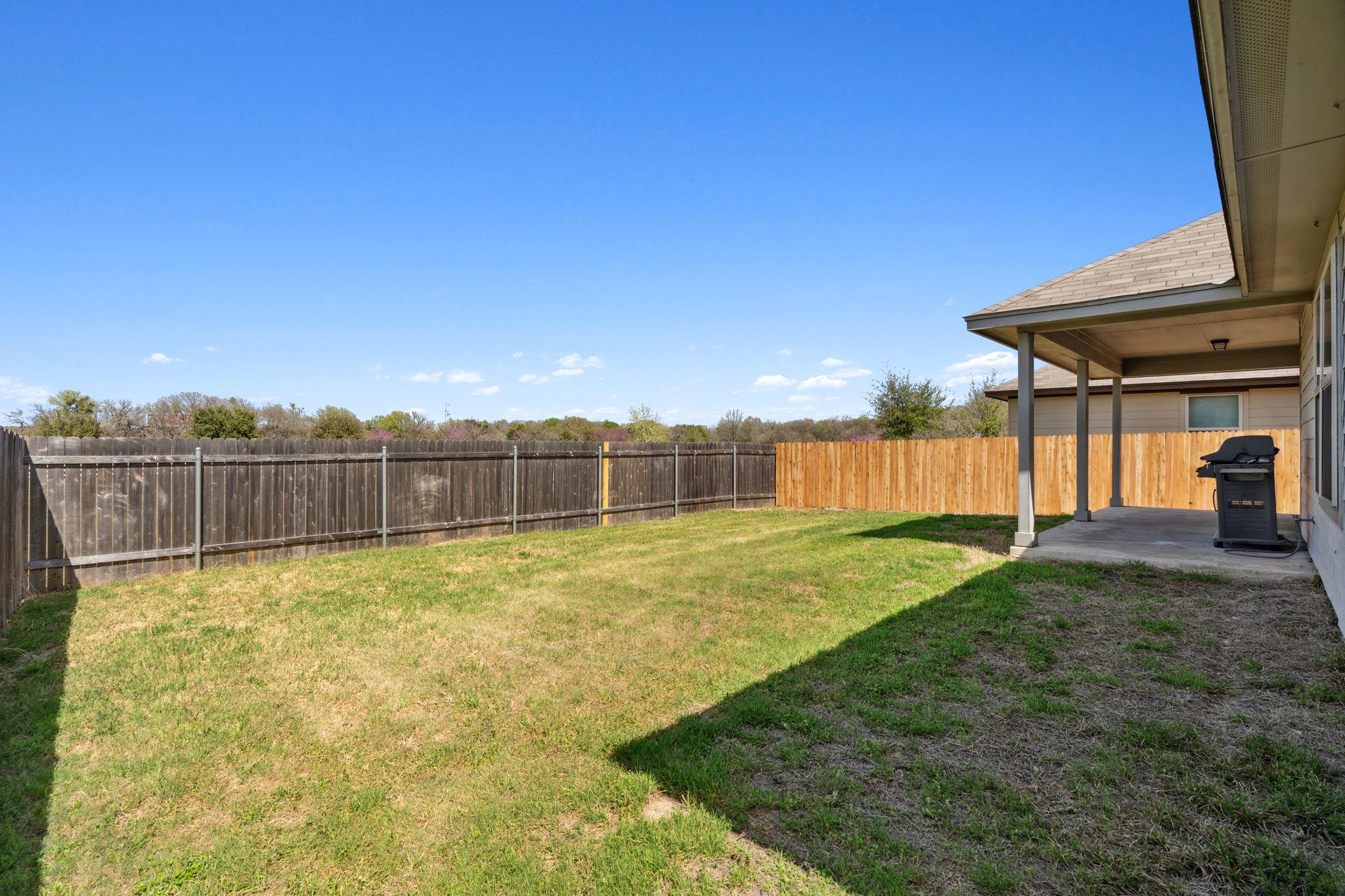 1912 Garretts Way Property Photo 33