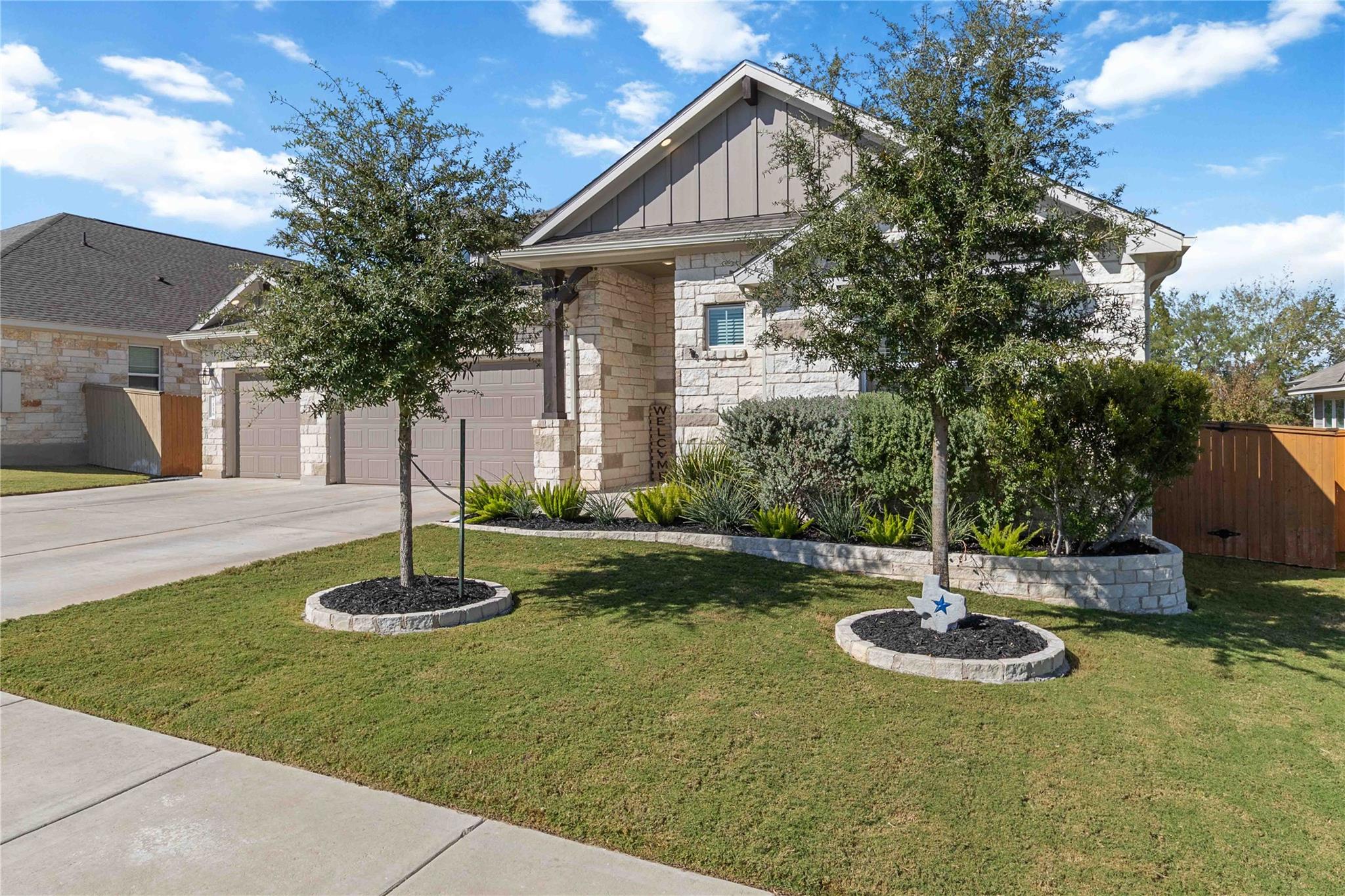 116 Charles Zanco Dr Property Photo 3