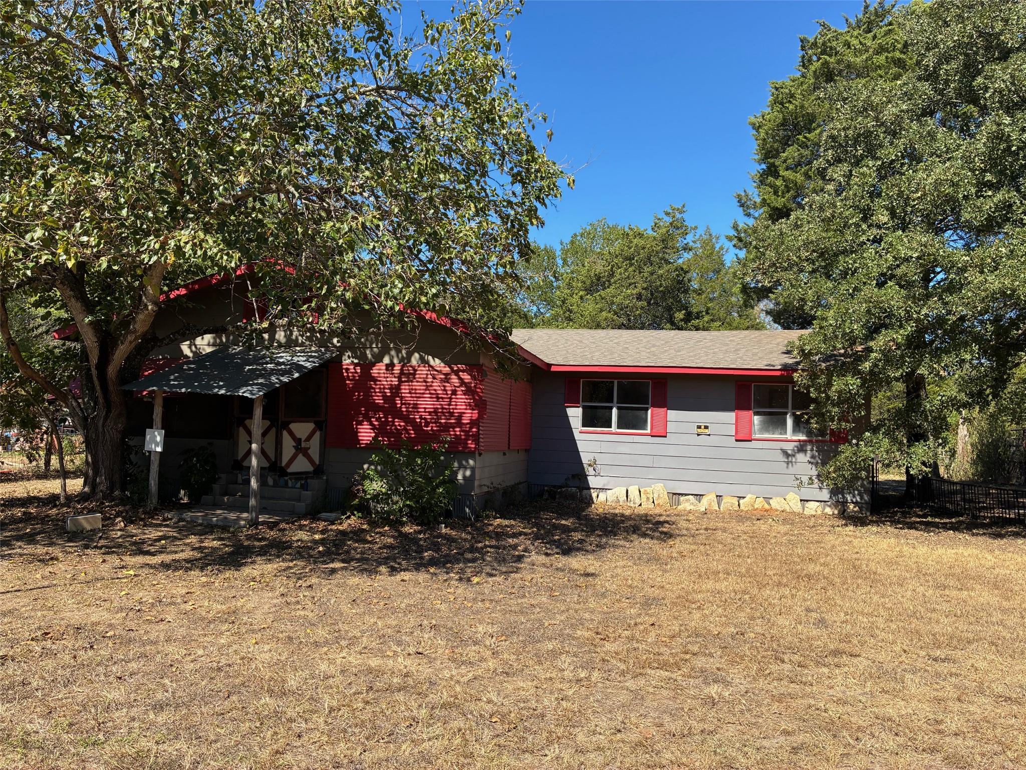 116 Flaming Oak Dr Property Photo 2