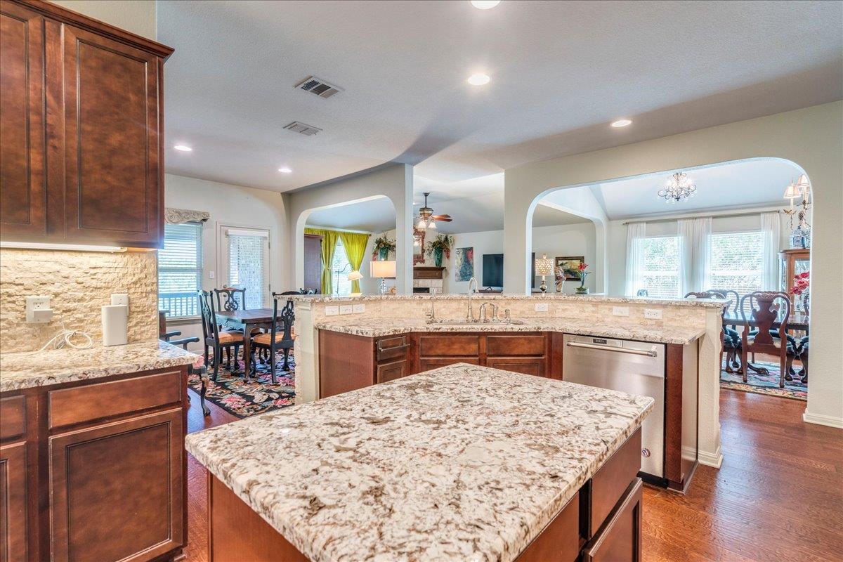 471 Limestone Trl Property Photo 11
