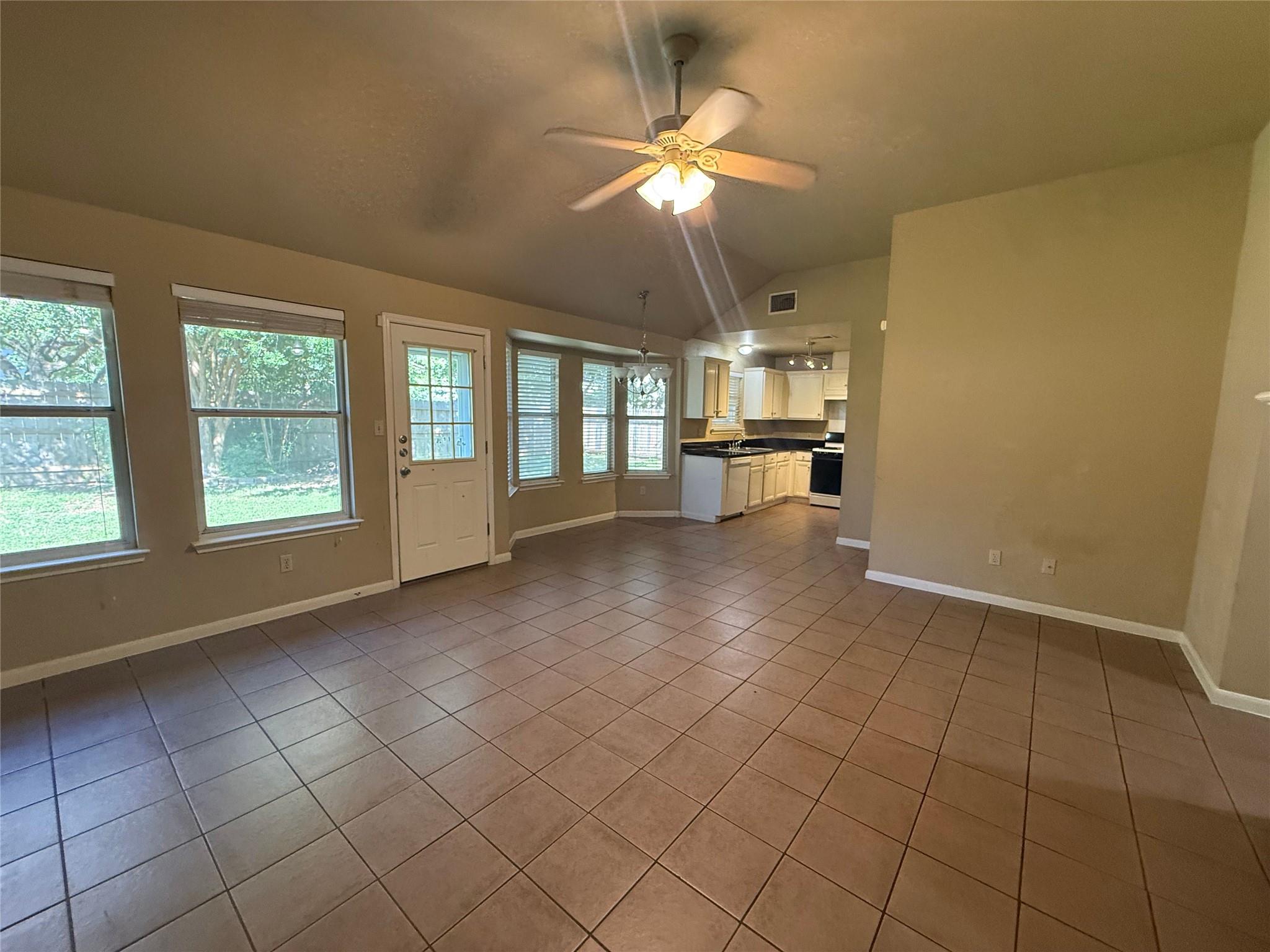 2107 Yaupon Trl Property Photo 2