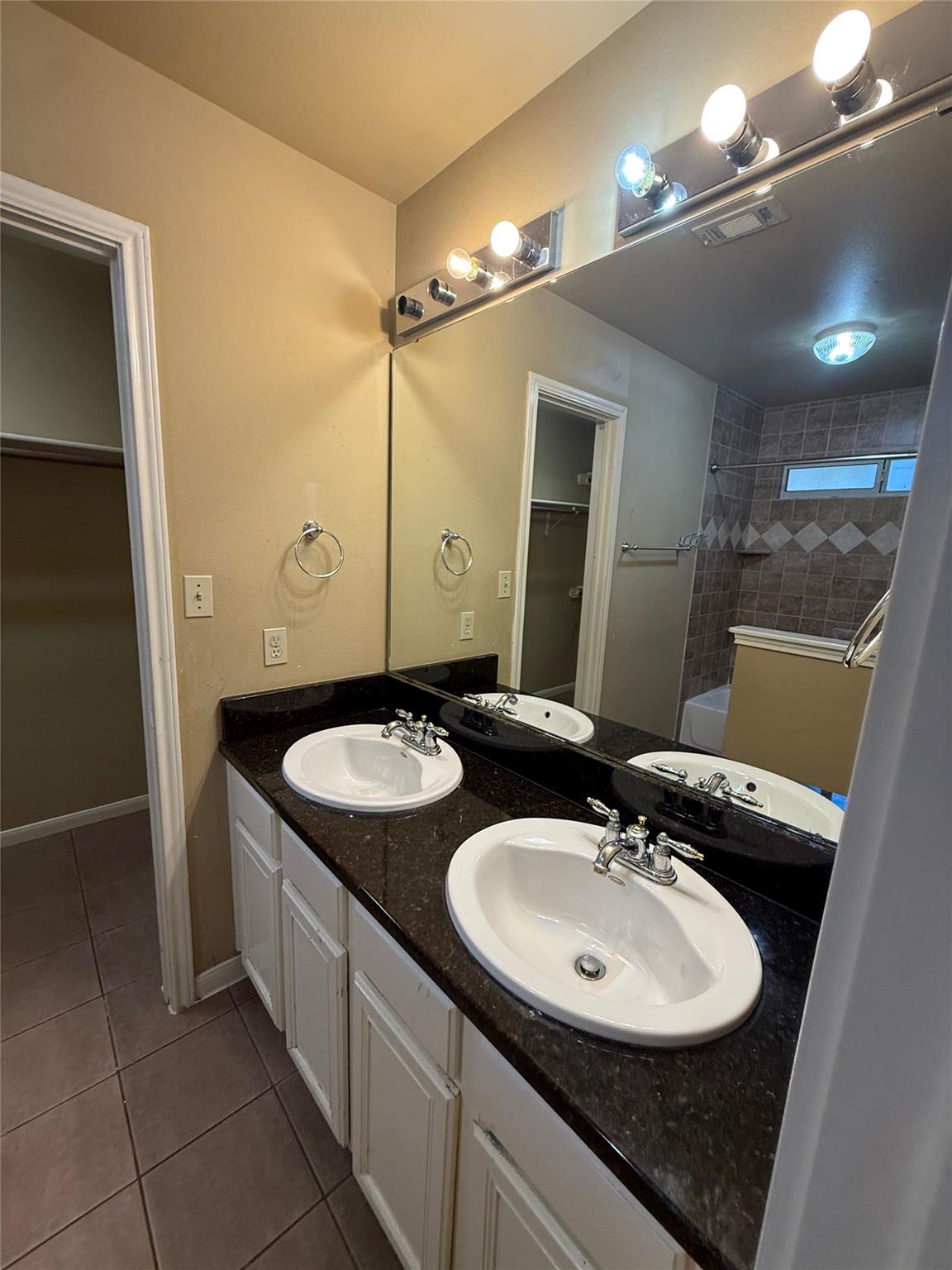2107 Yaupon Trl Property Photo 9