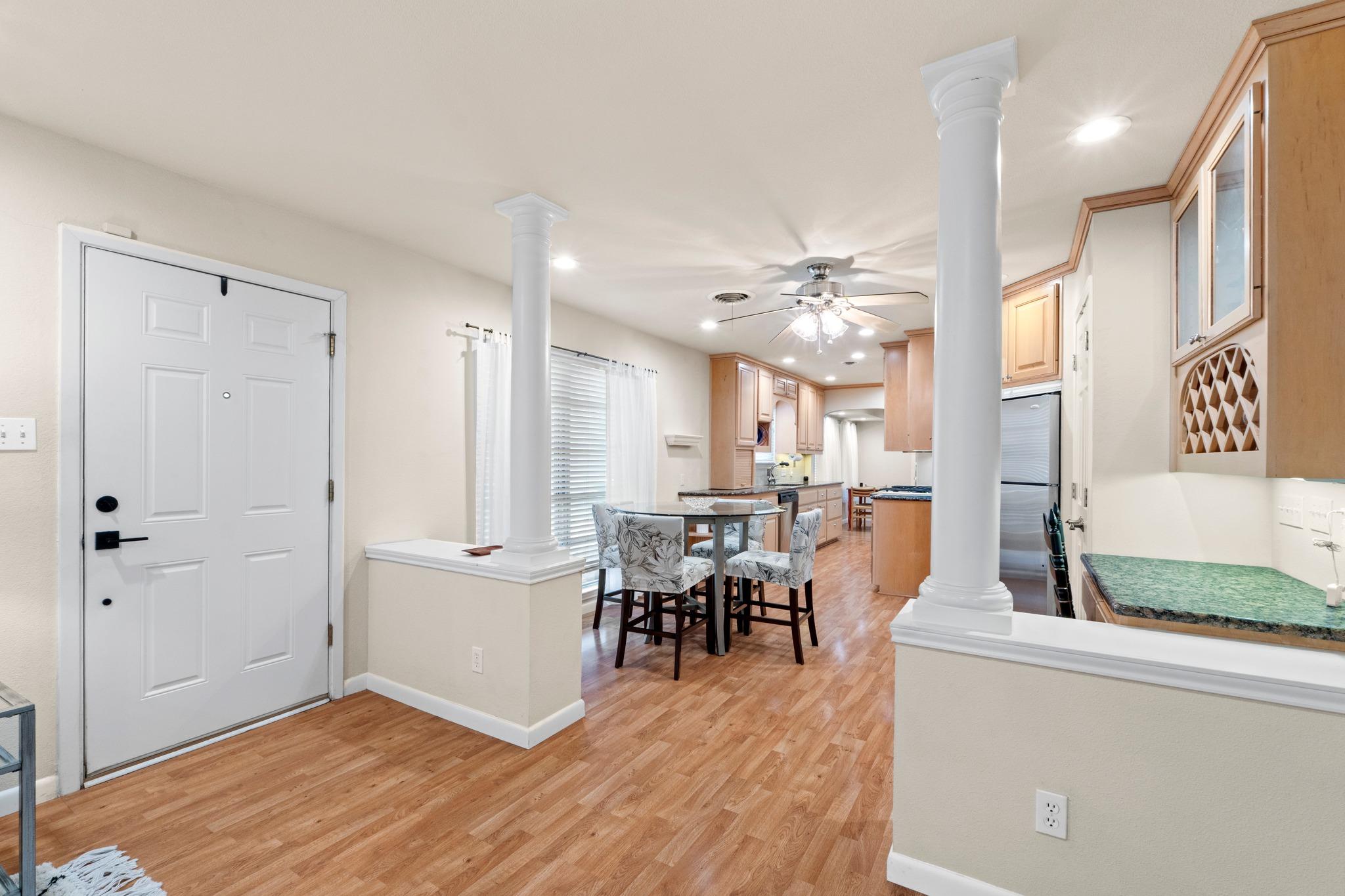 8501 Kromer St Property Photo 6