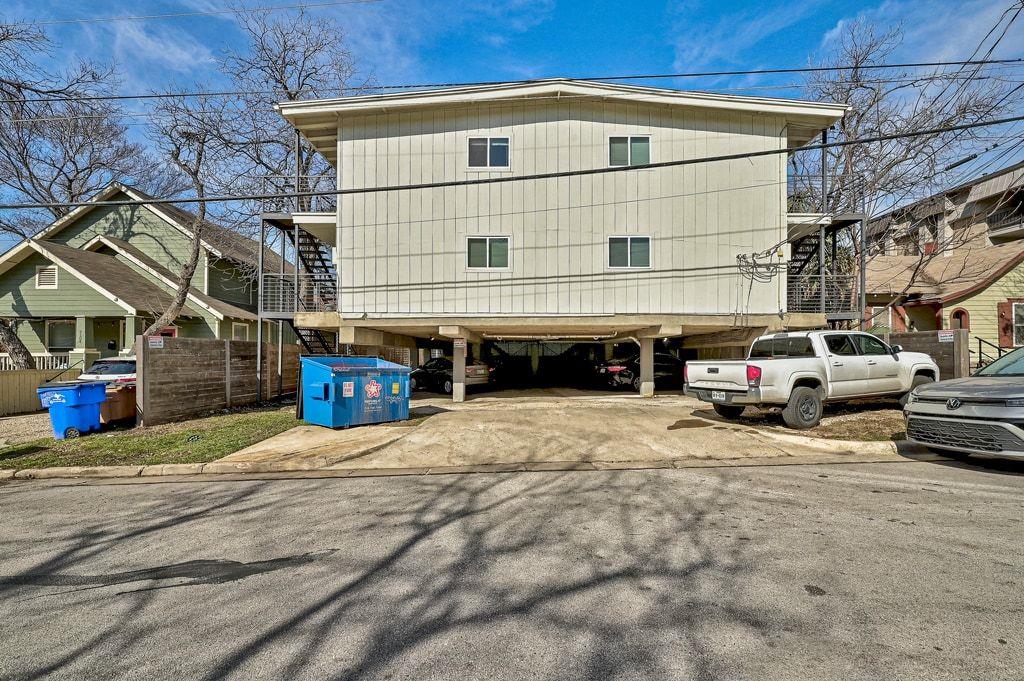 3107 Speedway None Property Photo 3