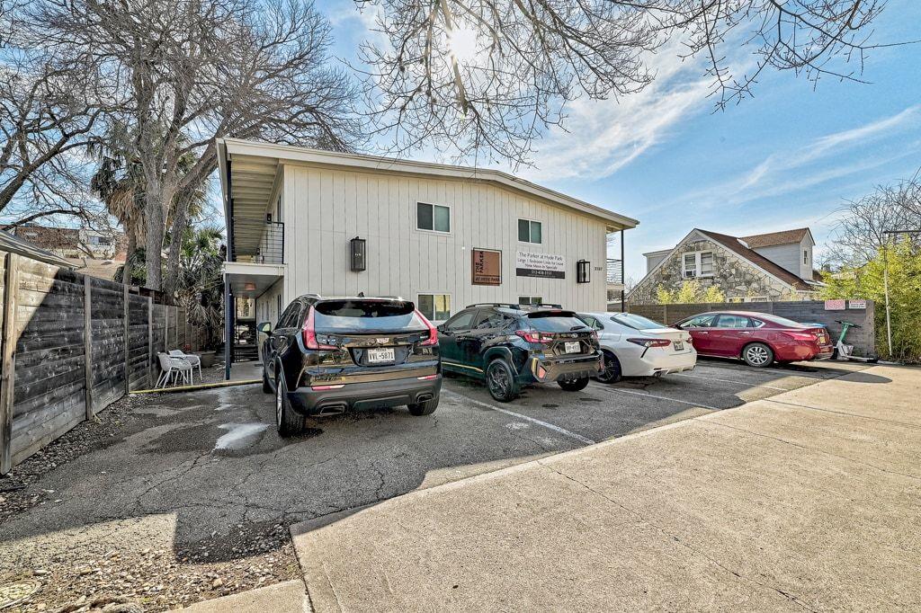 3107 Speedway None Property Photo 4