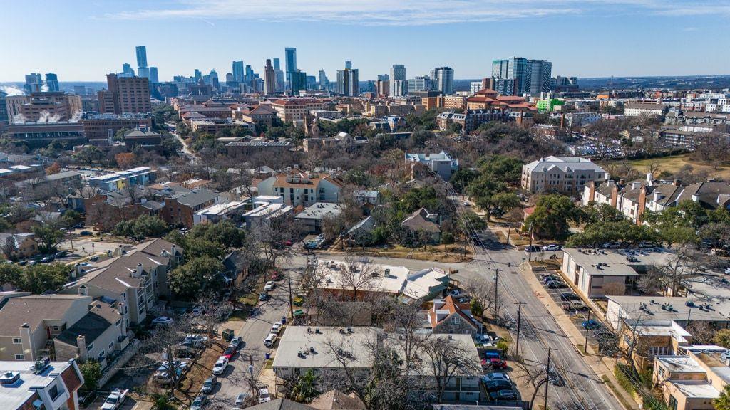 3107 Speedway None Property Photo 6