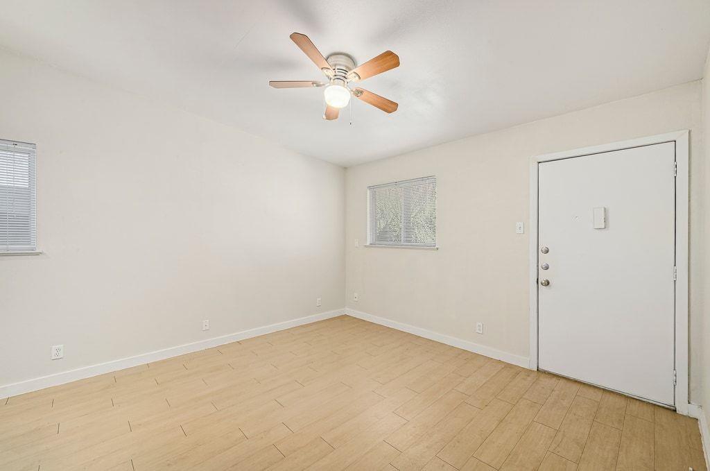 3107 Speedway None Property Photo 8