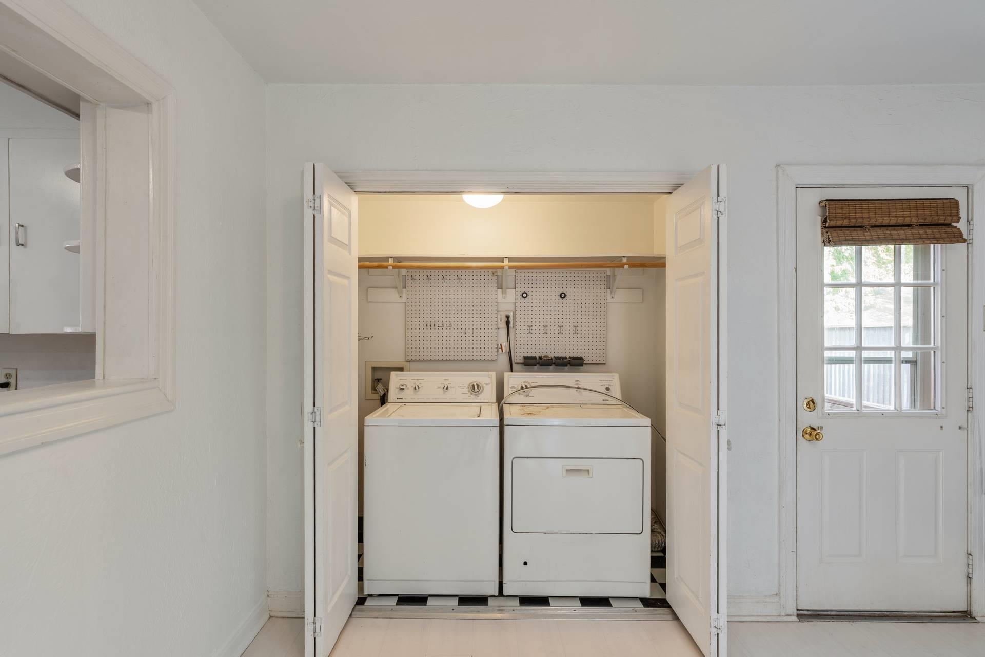 406 E Monroe St #b Property Photo 16