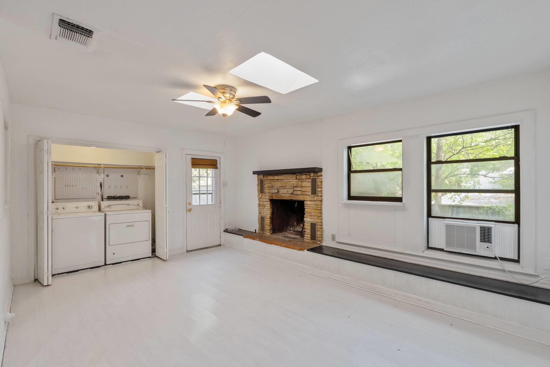 406 E Monroe St #b Property Photo 19