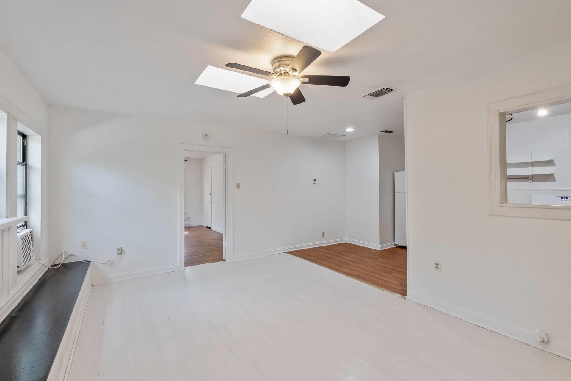 406 E Monroe St #b Property Photo 25