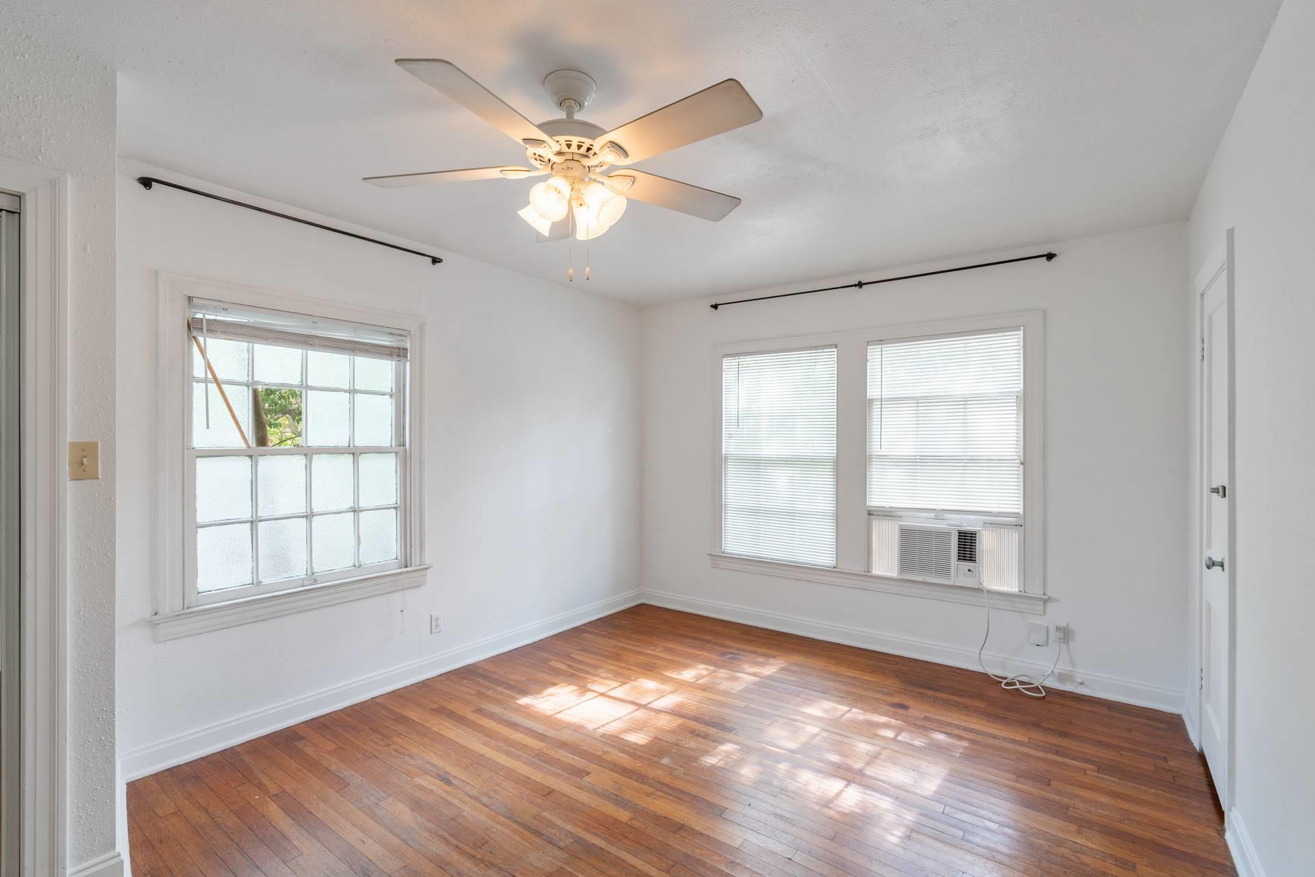 406 E Monroe St #b Property Photo 28