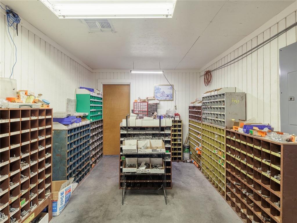 744 Fm 609 None Property Photo 21