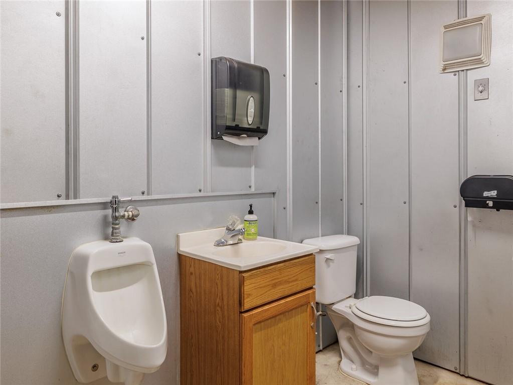 744 Fm 609 None Property Photo 30