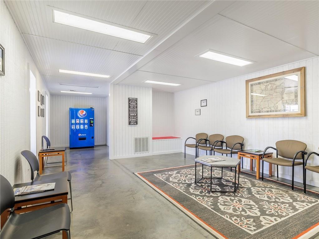 744 Fm 609 None Property Photo 32