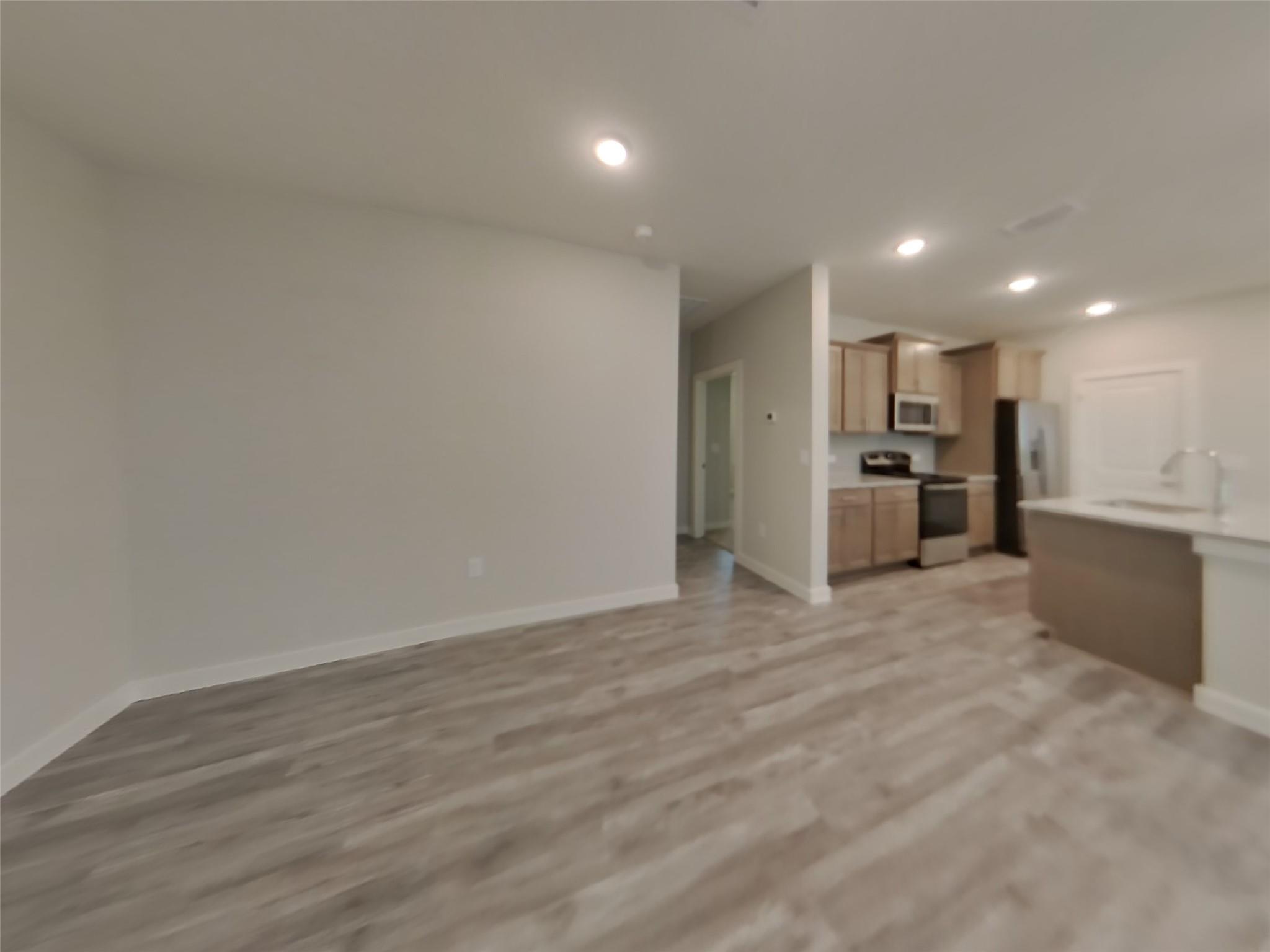 609 Foxtail Agave St Property Photo 3