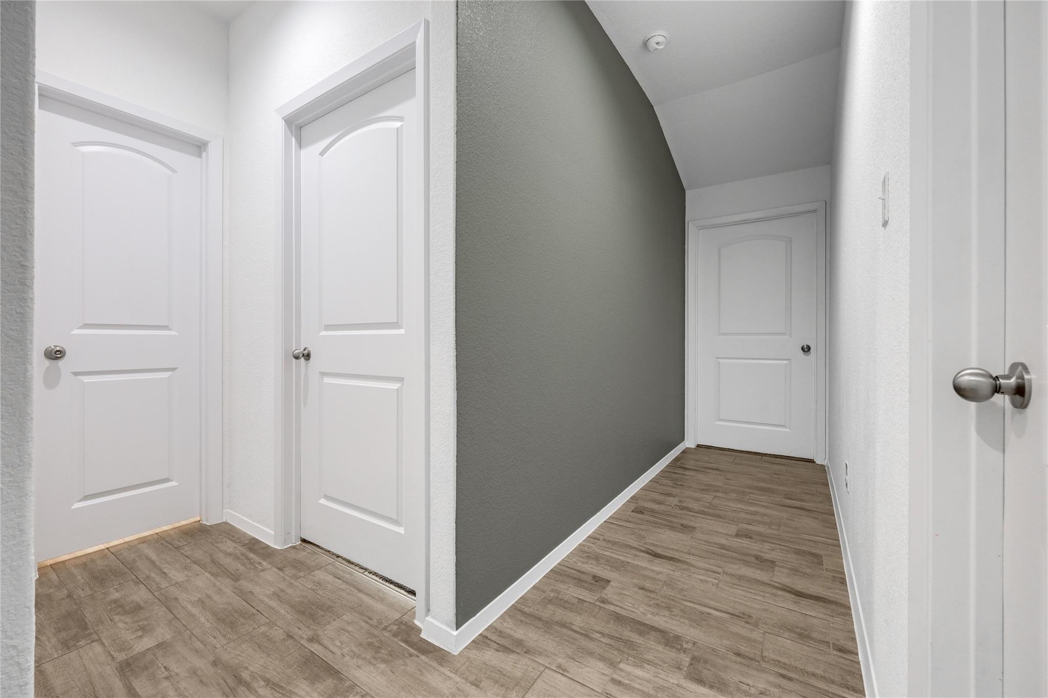 20506 National Dr Property Photo 12