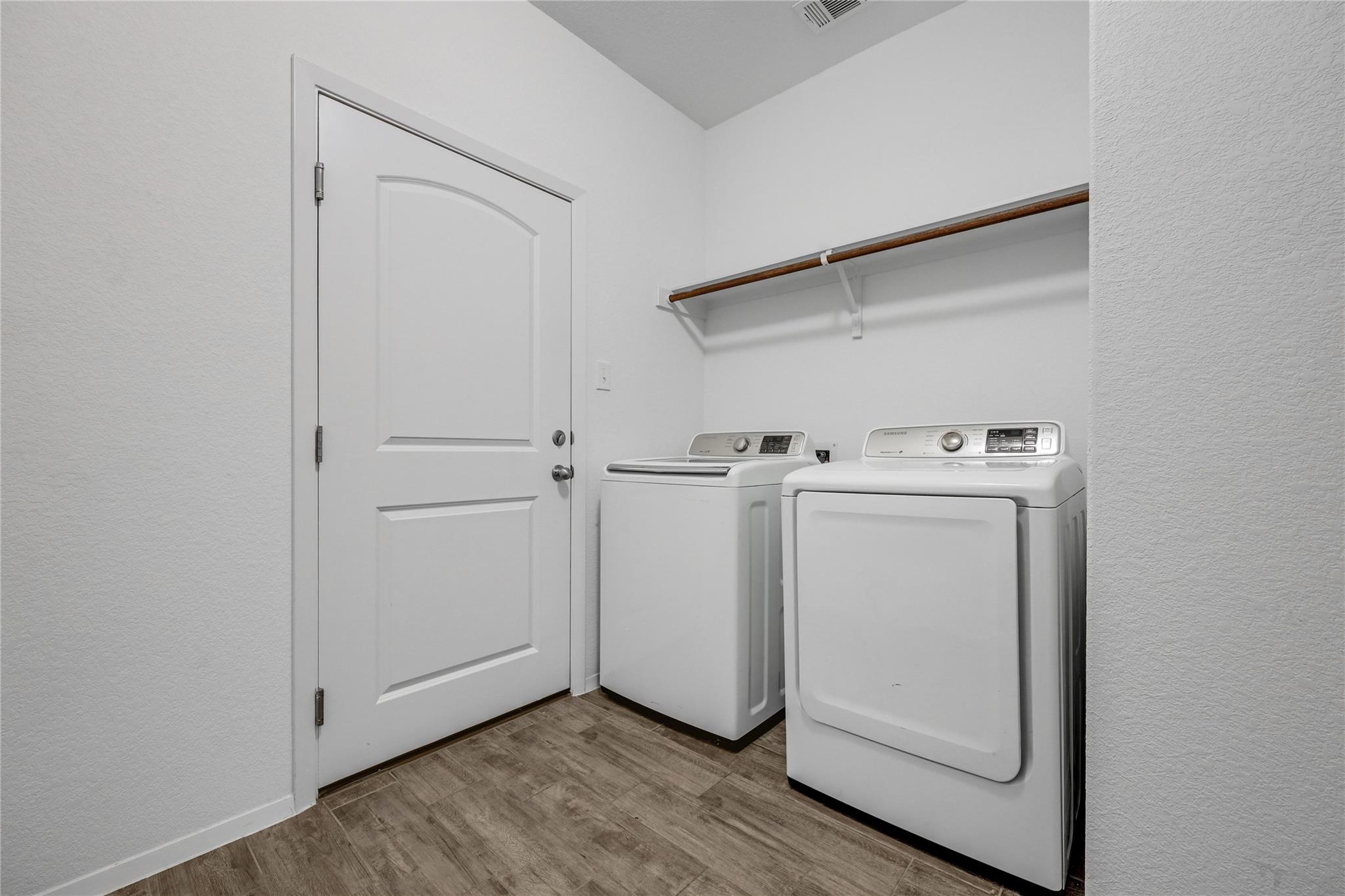 20506 National Dr Property Photo 38