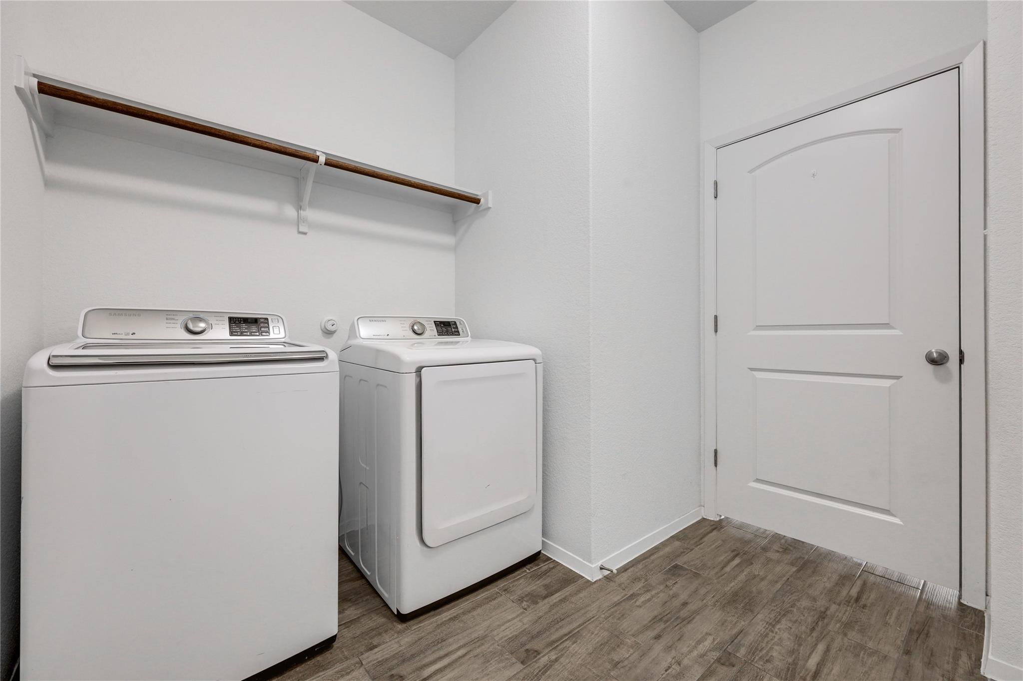 20506 National Dr Property Photo 39
