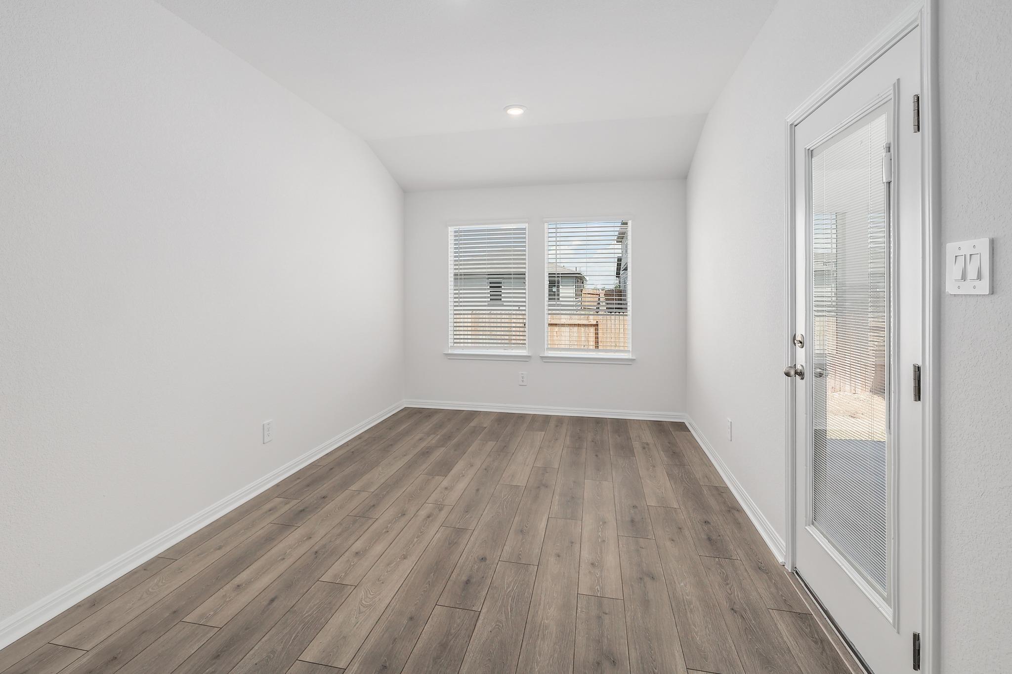 105 Fossil Dr Property Photo 12