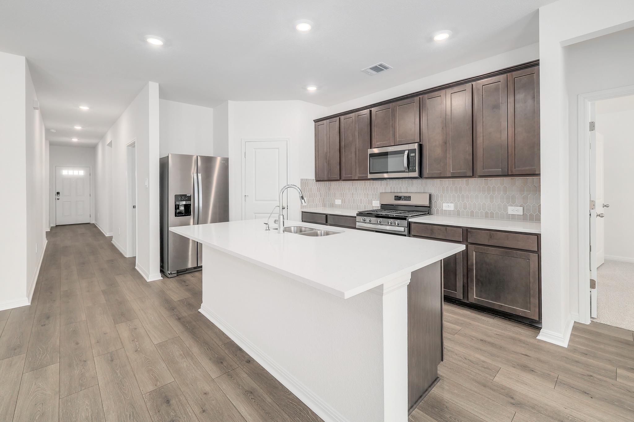 105 Fossil Dr Property Photo 13