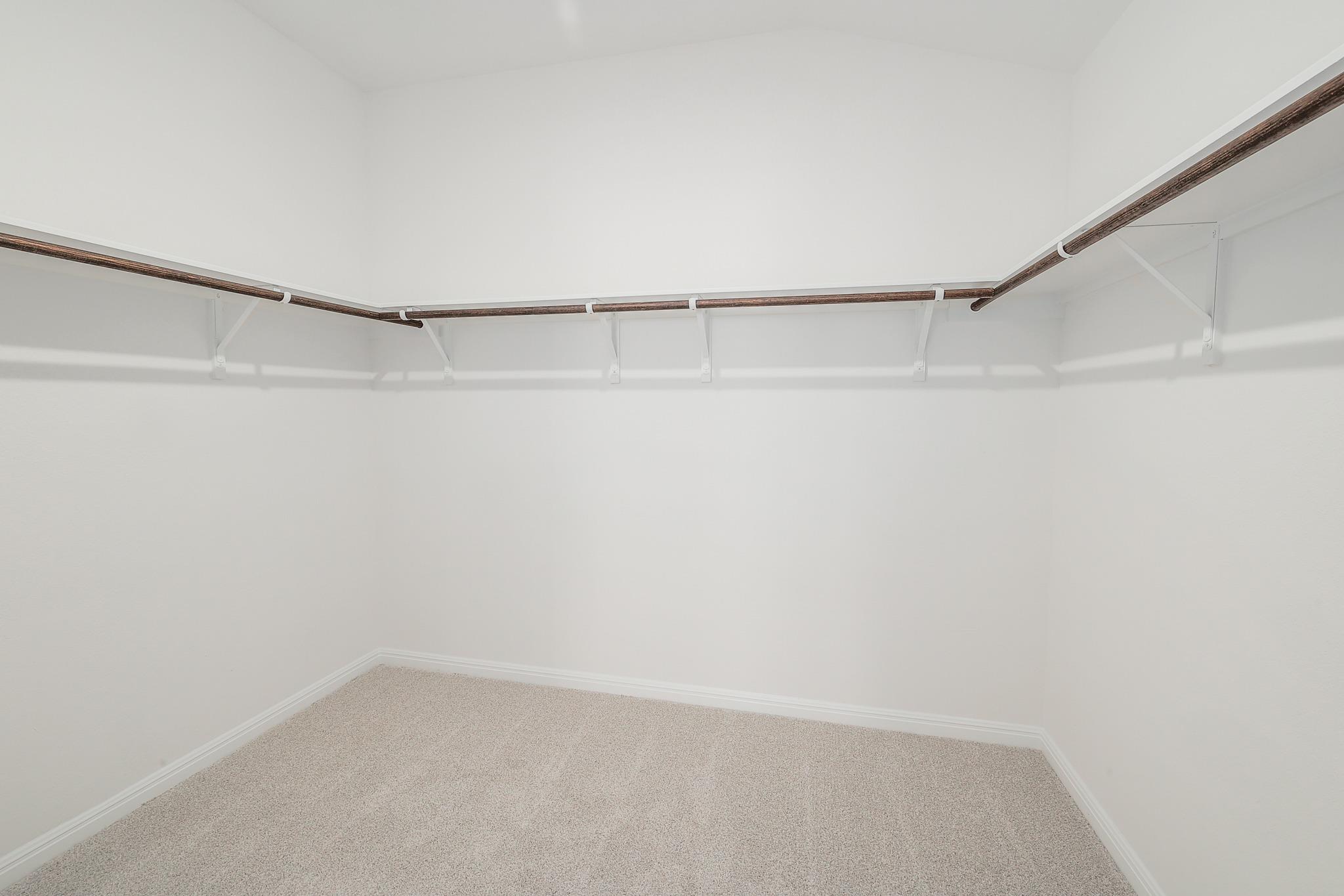 105 Fossil Dr Property Photo 22