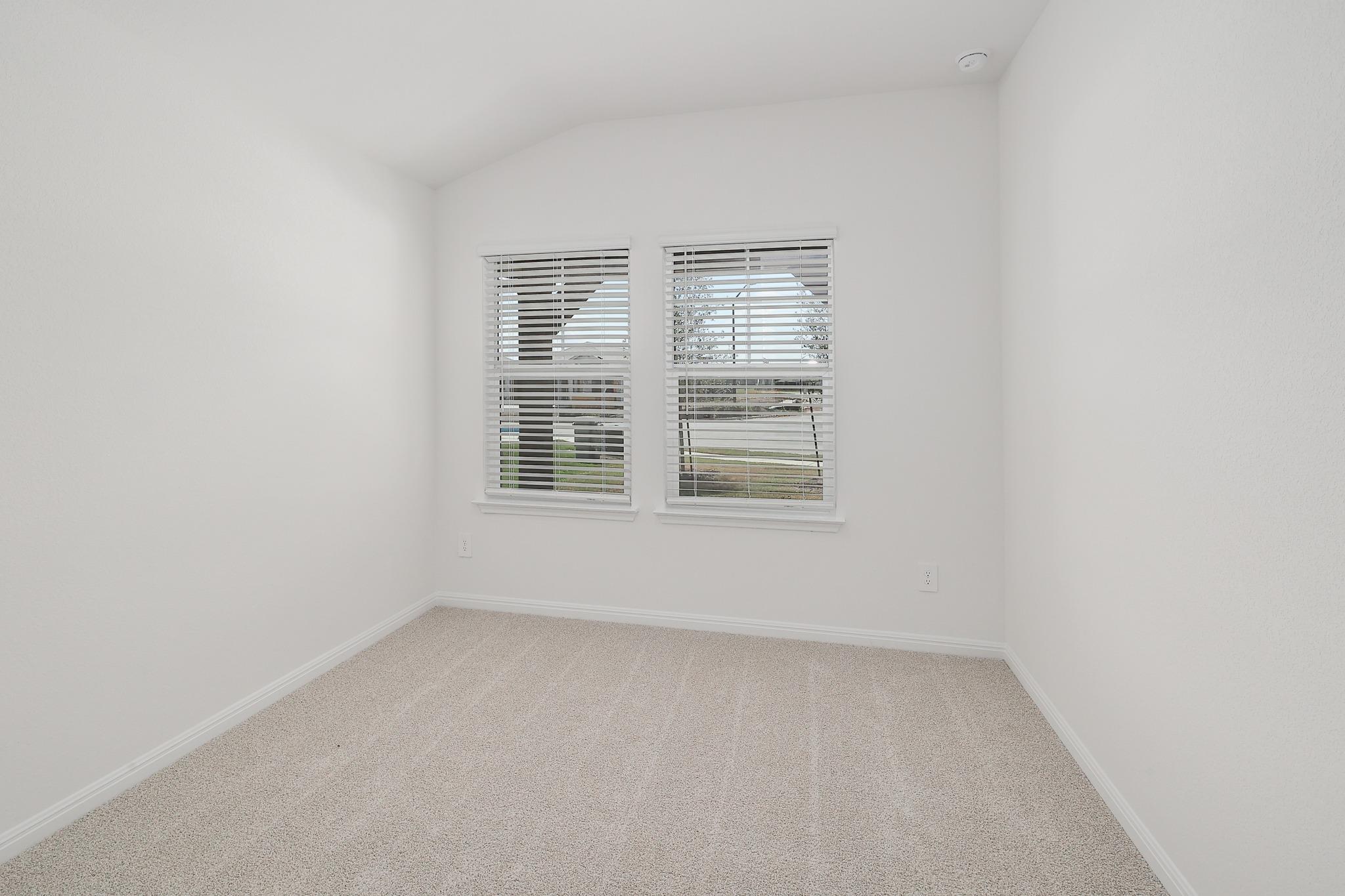 105 Fossil Dr Property Photo 23